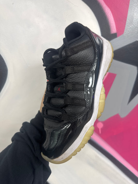 Nike Jordan 11 Low 72-10 Sneakers