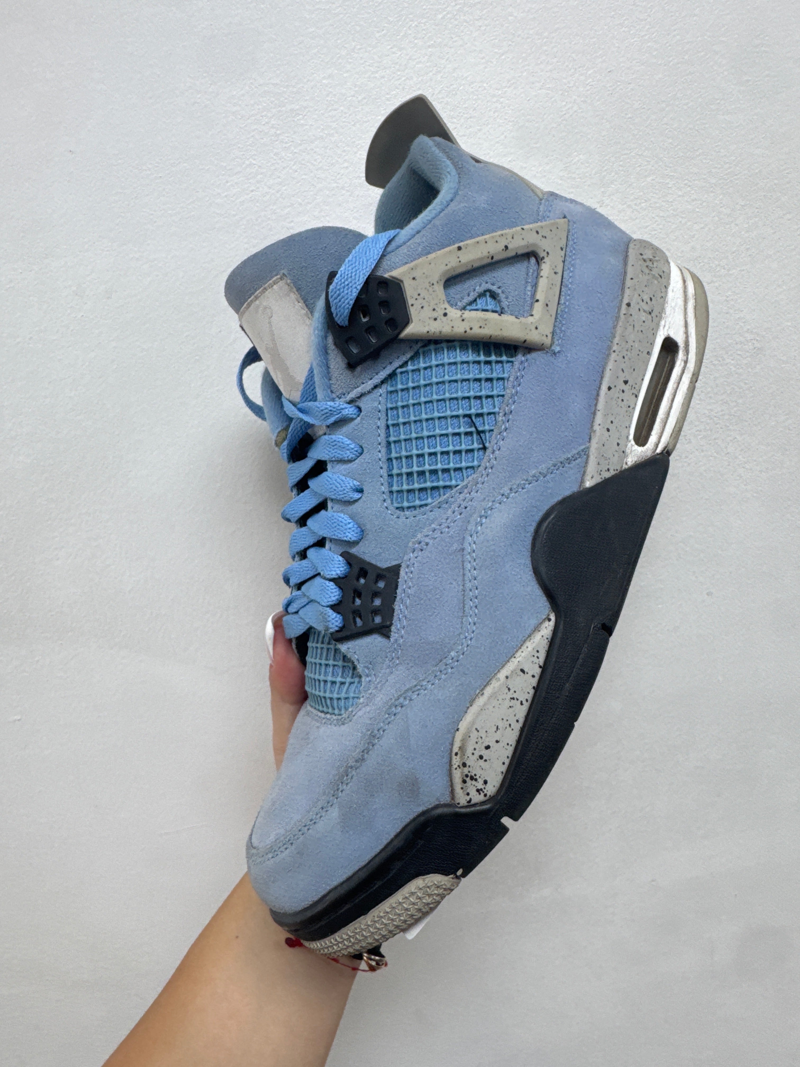 Jordan 4 University Blue Sneaker