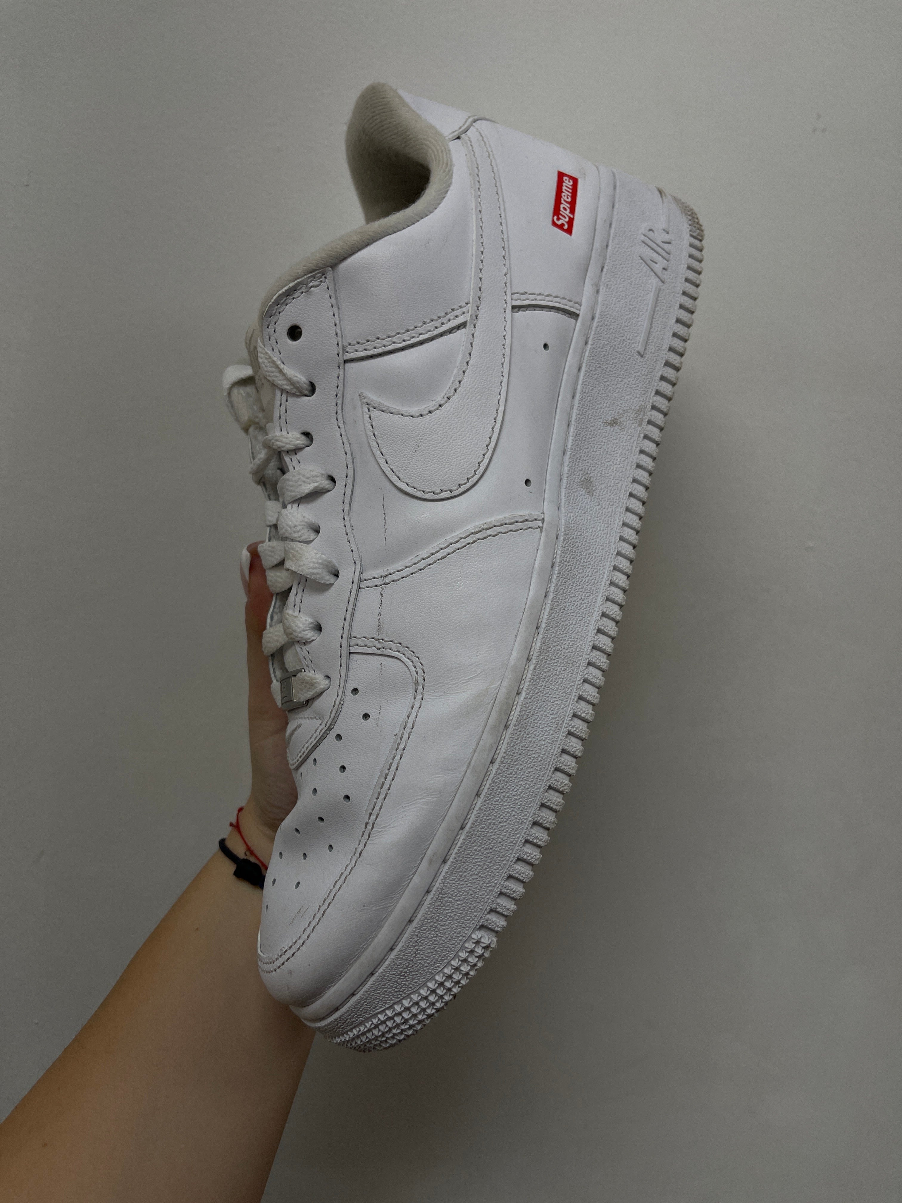 Supreme AF1 White Sneakers