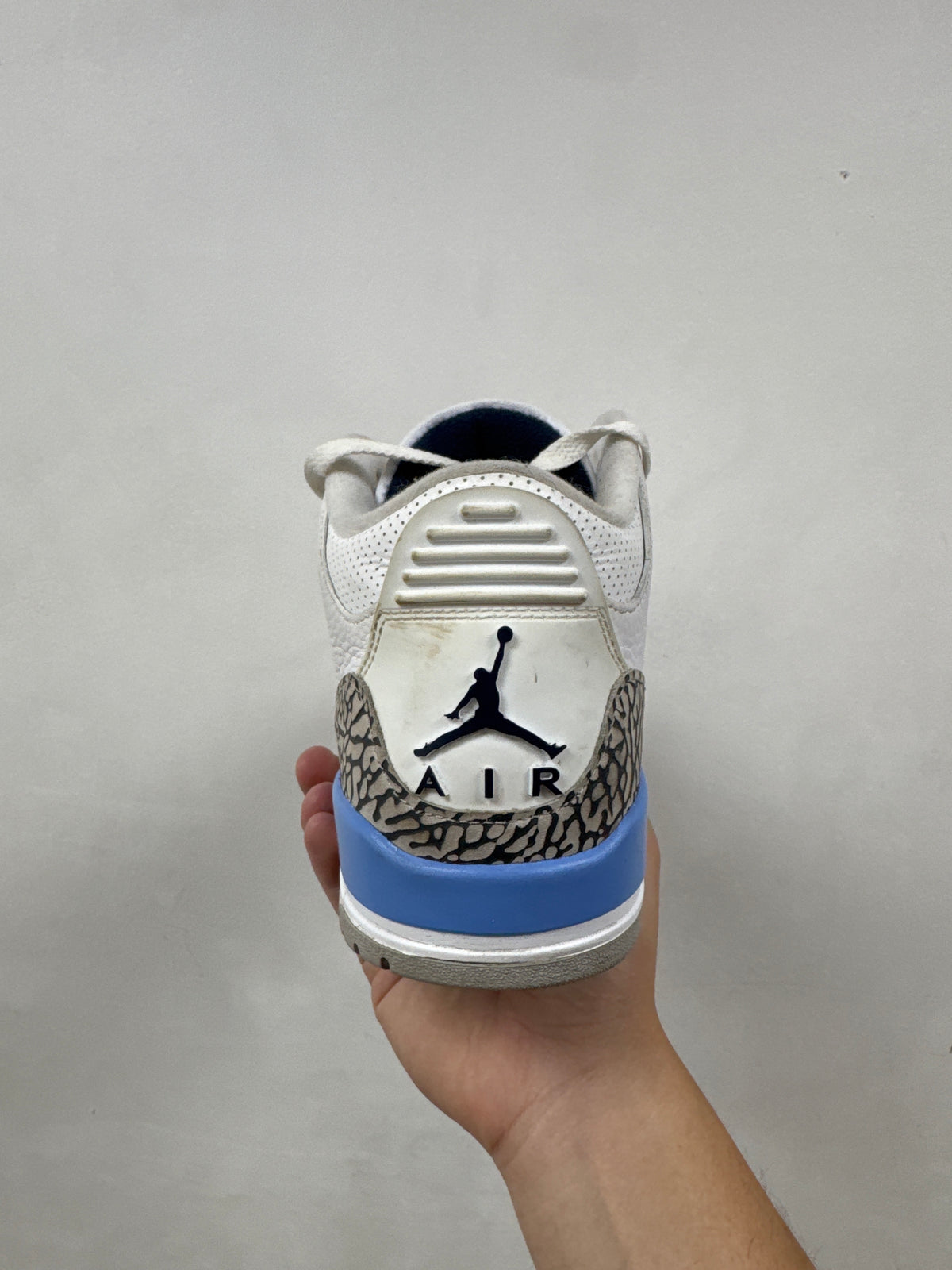 Jordan 3 UNC Sneakers