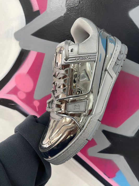 Louis Vuitton Trainer Silver (No Insole) Sneakers