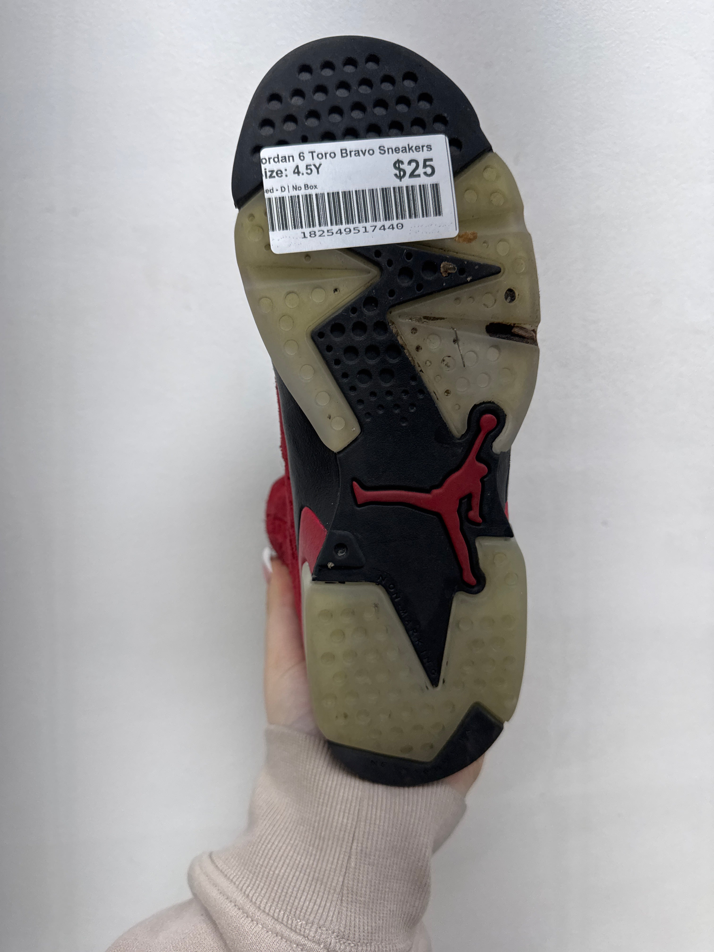 Jordan 6 Toro Bravo Sneakers