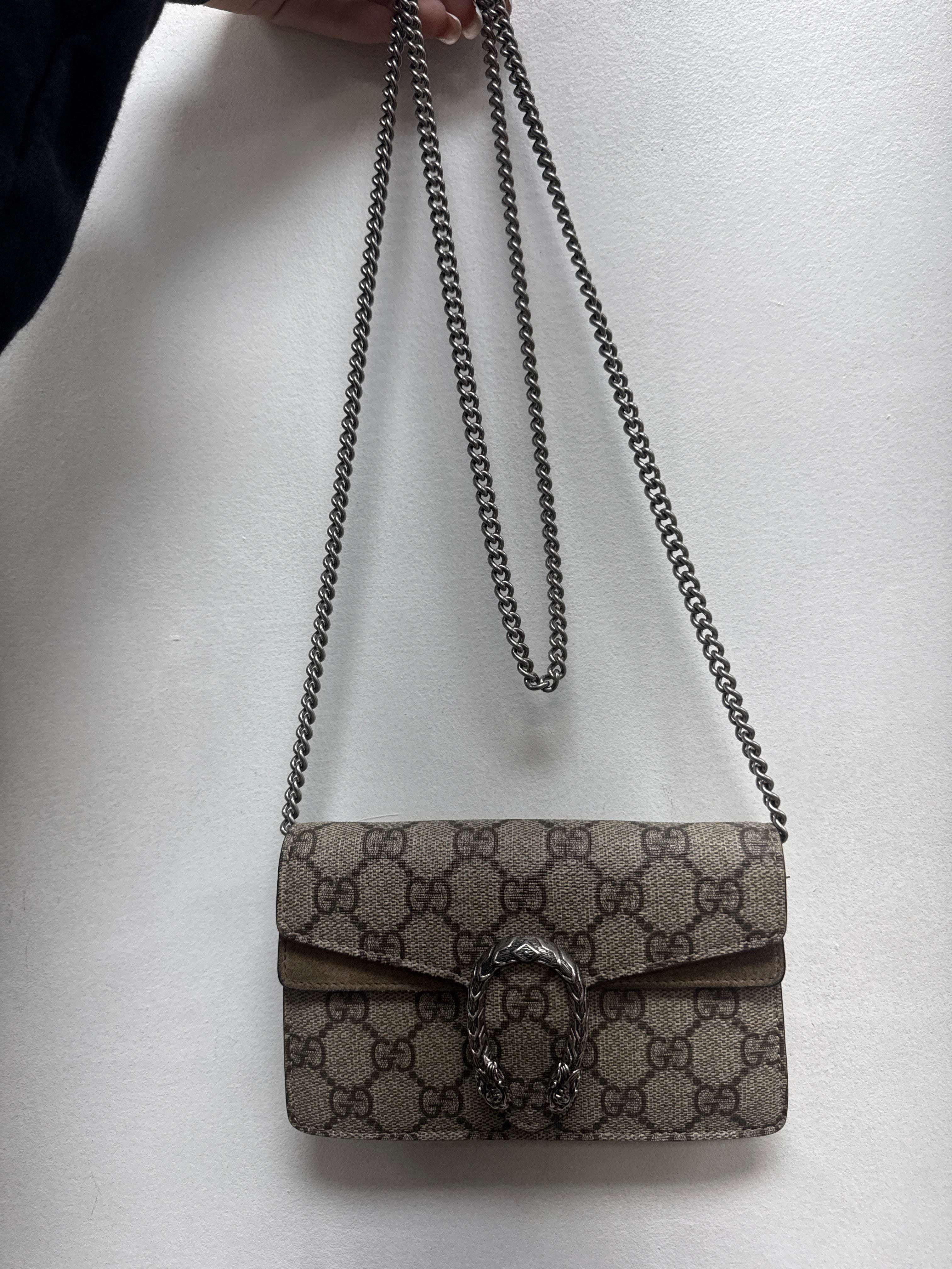 Gucci Dionysus GG Supreme Bag