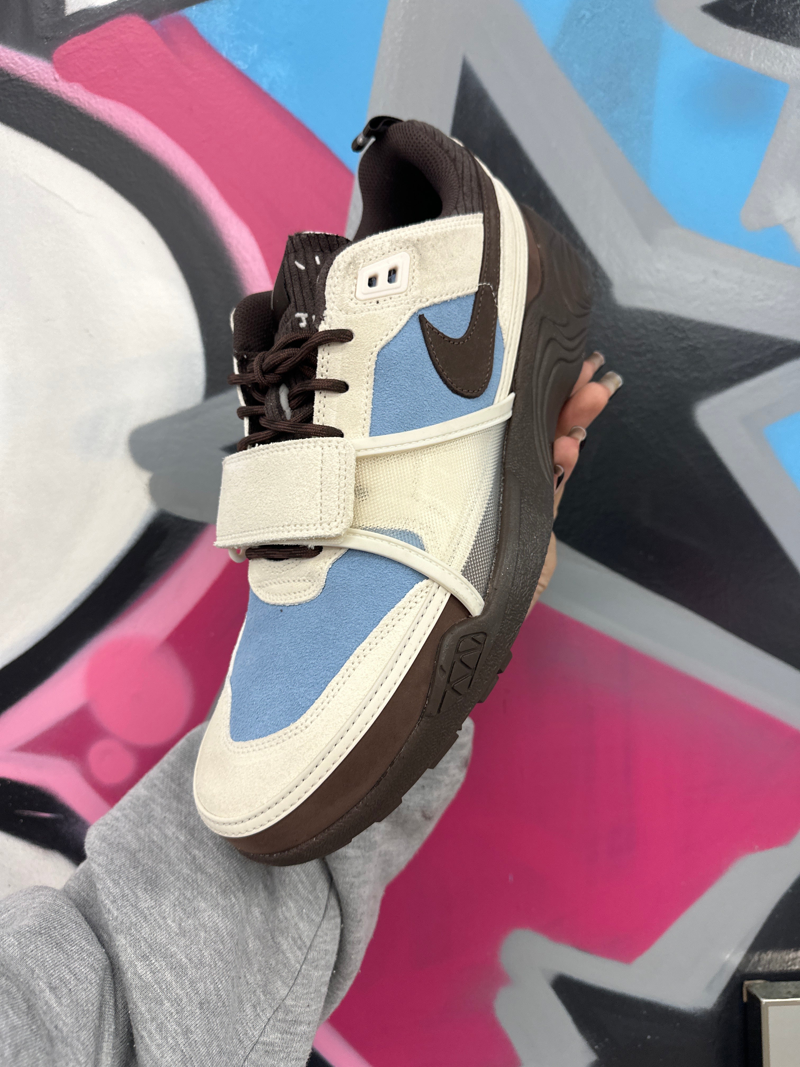 Travis Scott Leche Blue  New 13 With Box