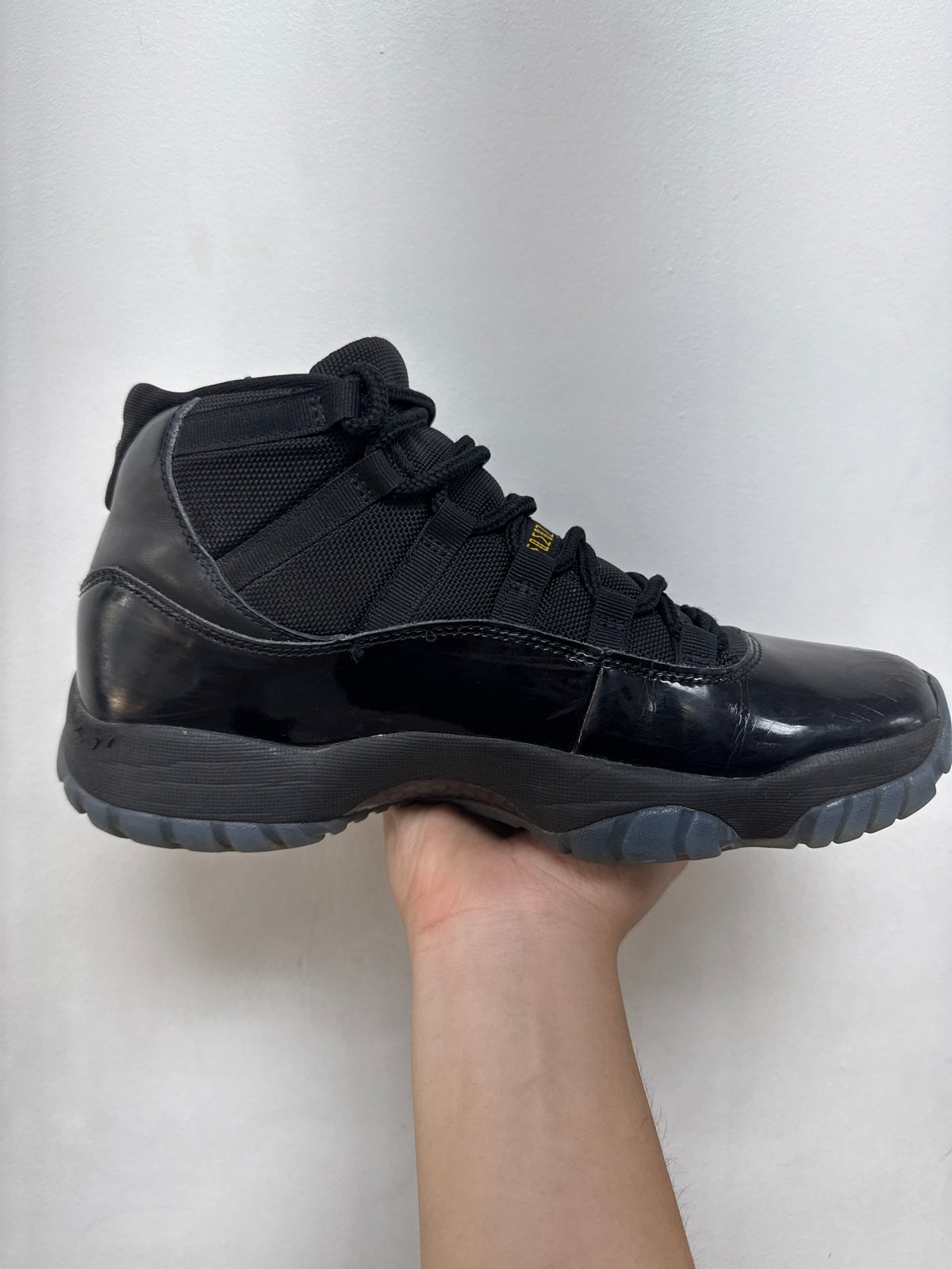 Jordan 11 Gamma Sneakers