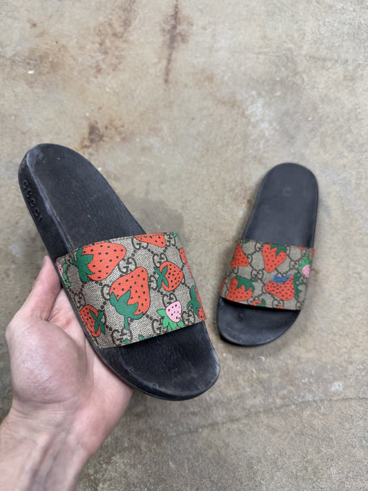 Gucci Slipper Strawberry Mono Used 38 (US 5) No Box