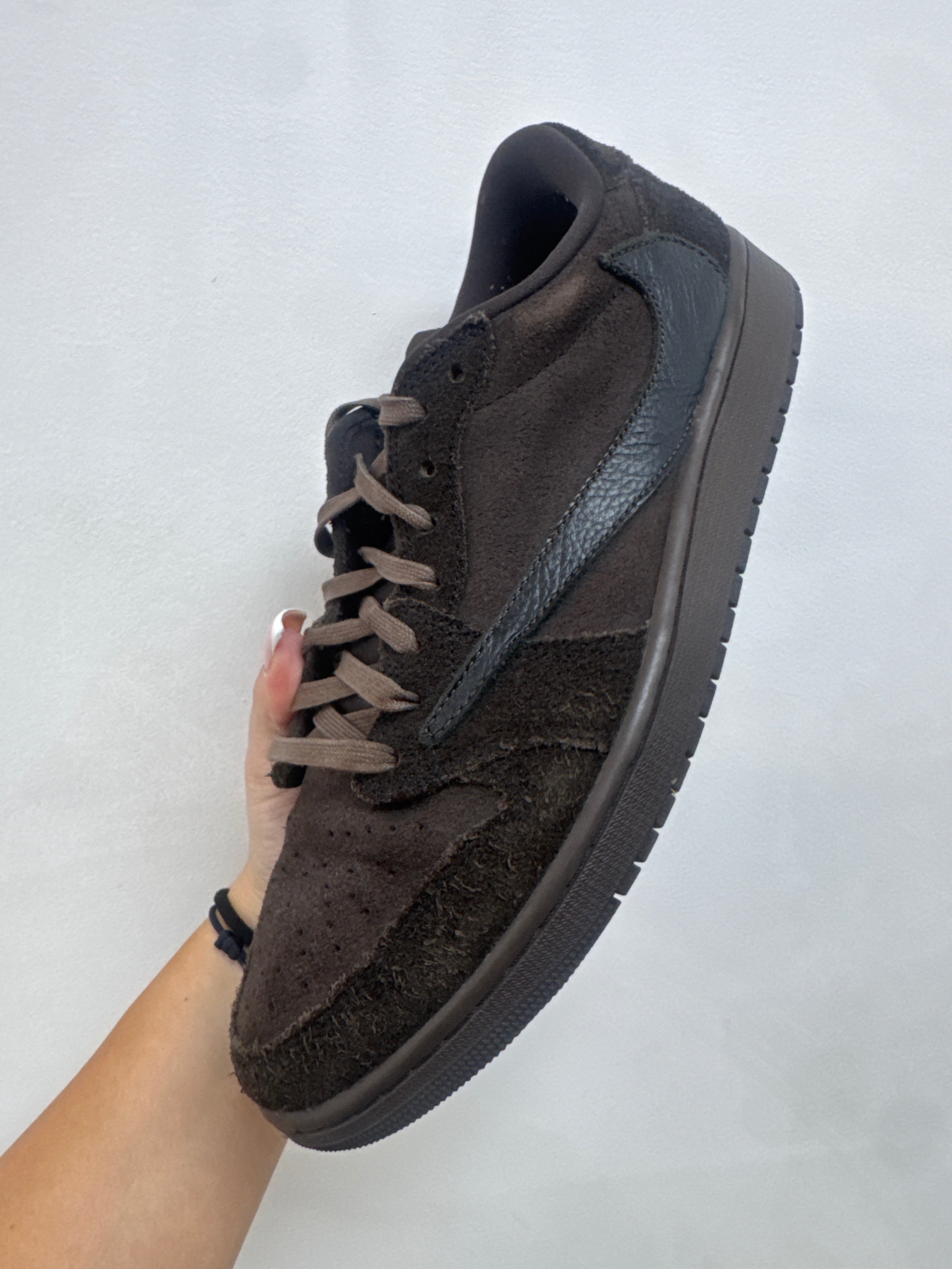 Jordan 1 Low Travis Scott Brown Velvet Sneakers