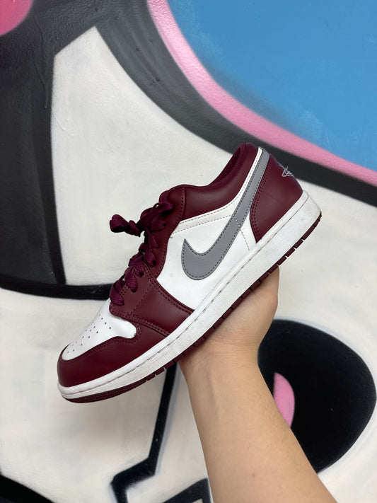 Nike Jordan 1 Low Bordeaux Sneakers