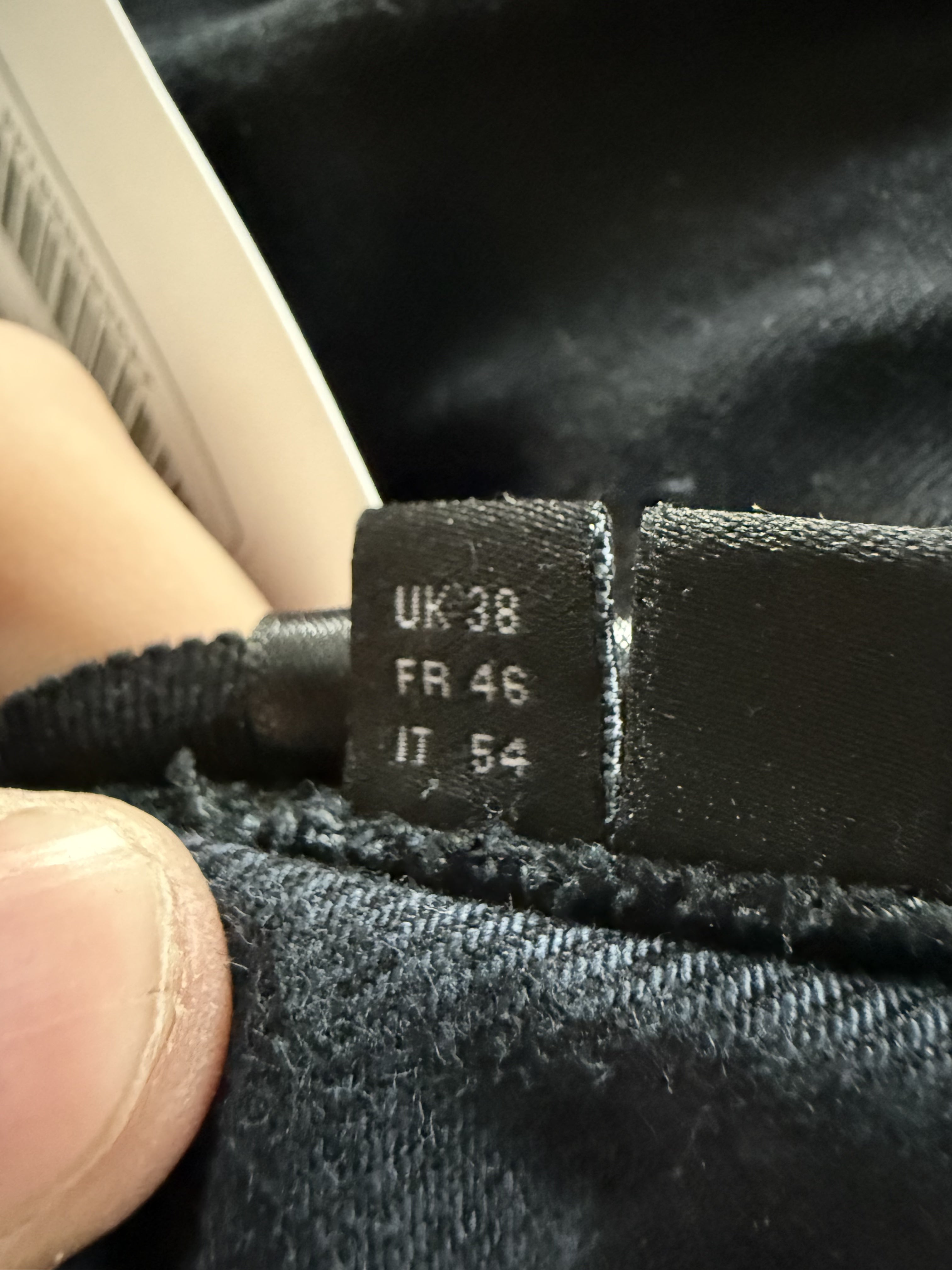 Amiri Jeans Thrasher Black Knee Rip Used 38