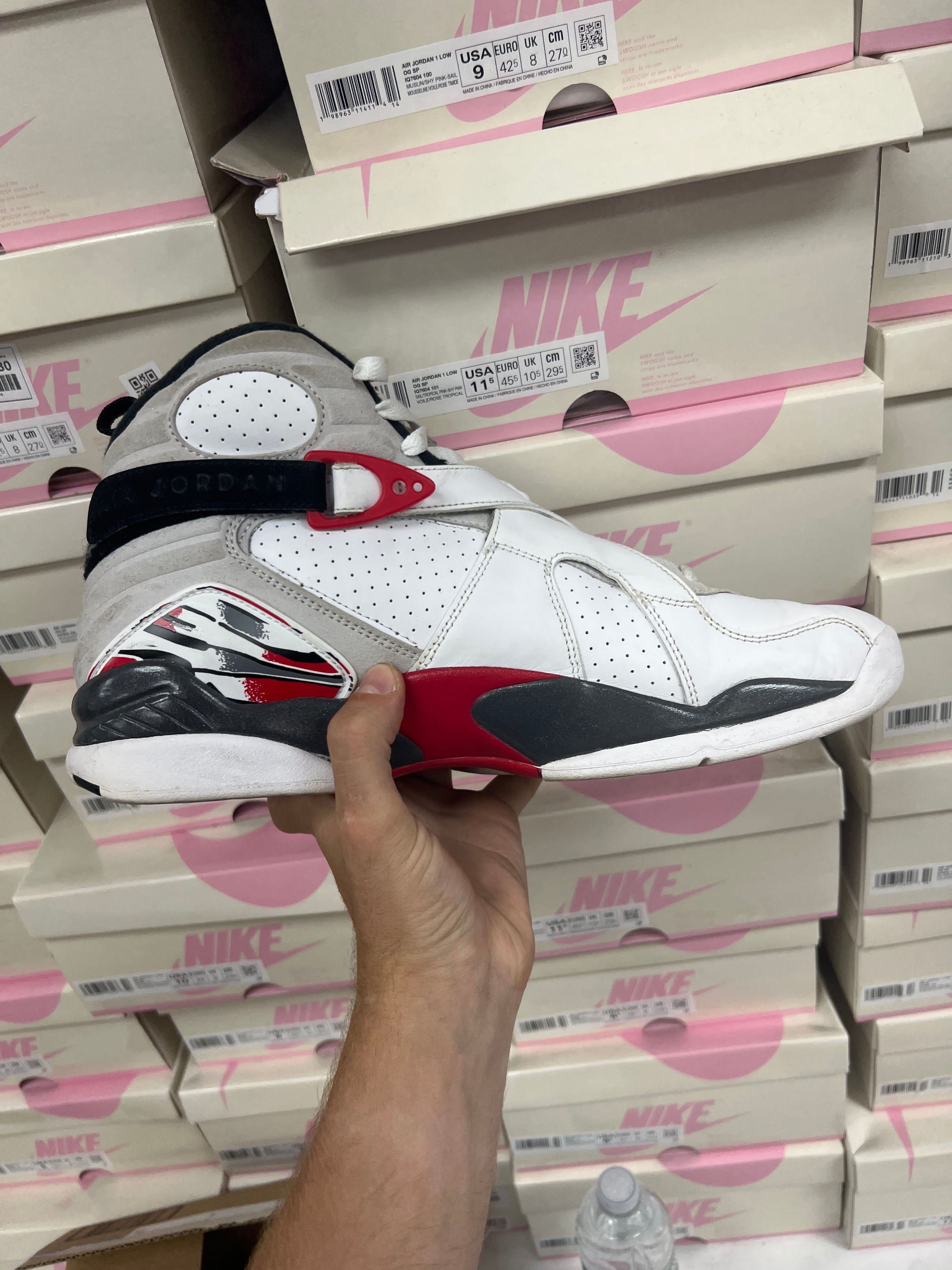 Jordan 8 Bugs Bunny Sneakers