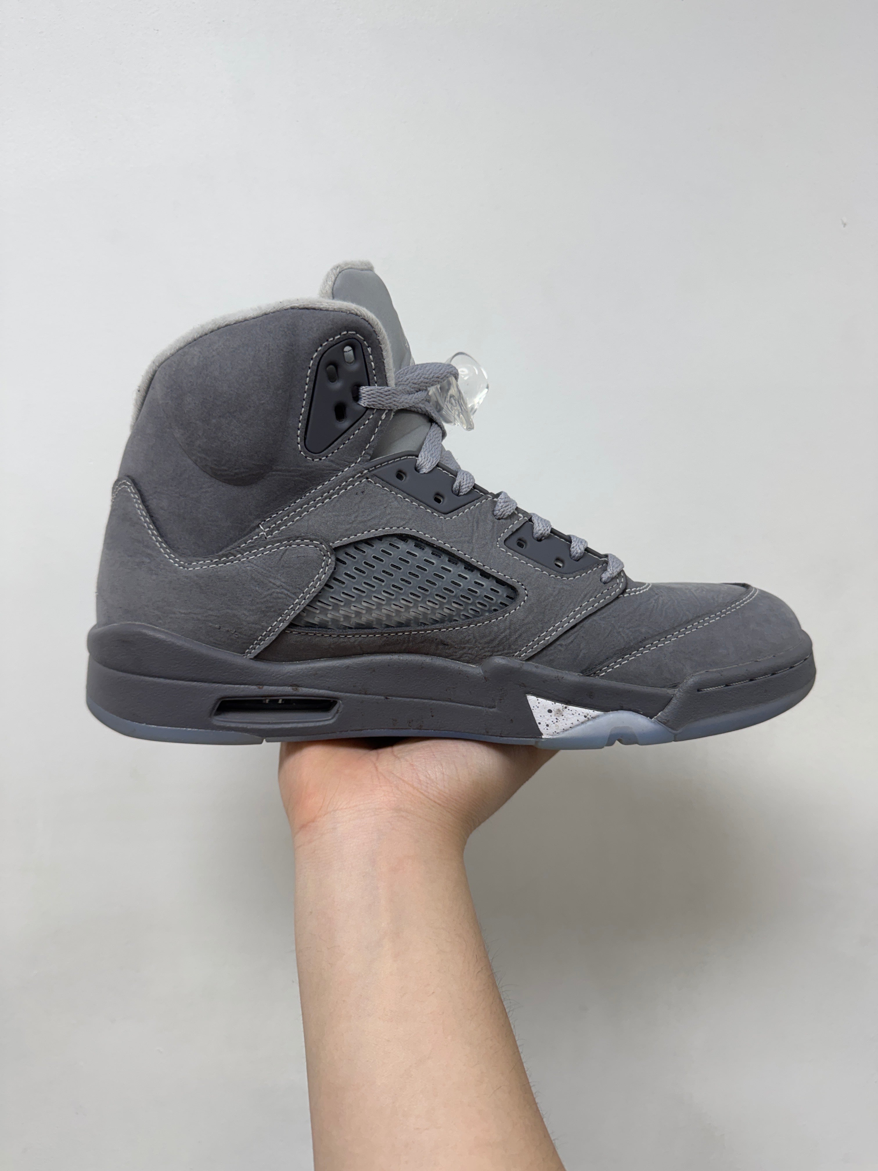 Jordan 5 Wolf Grey Sneakers