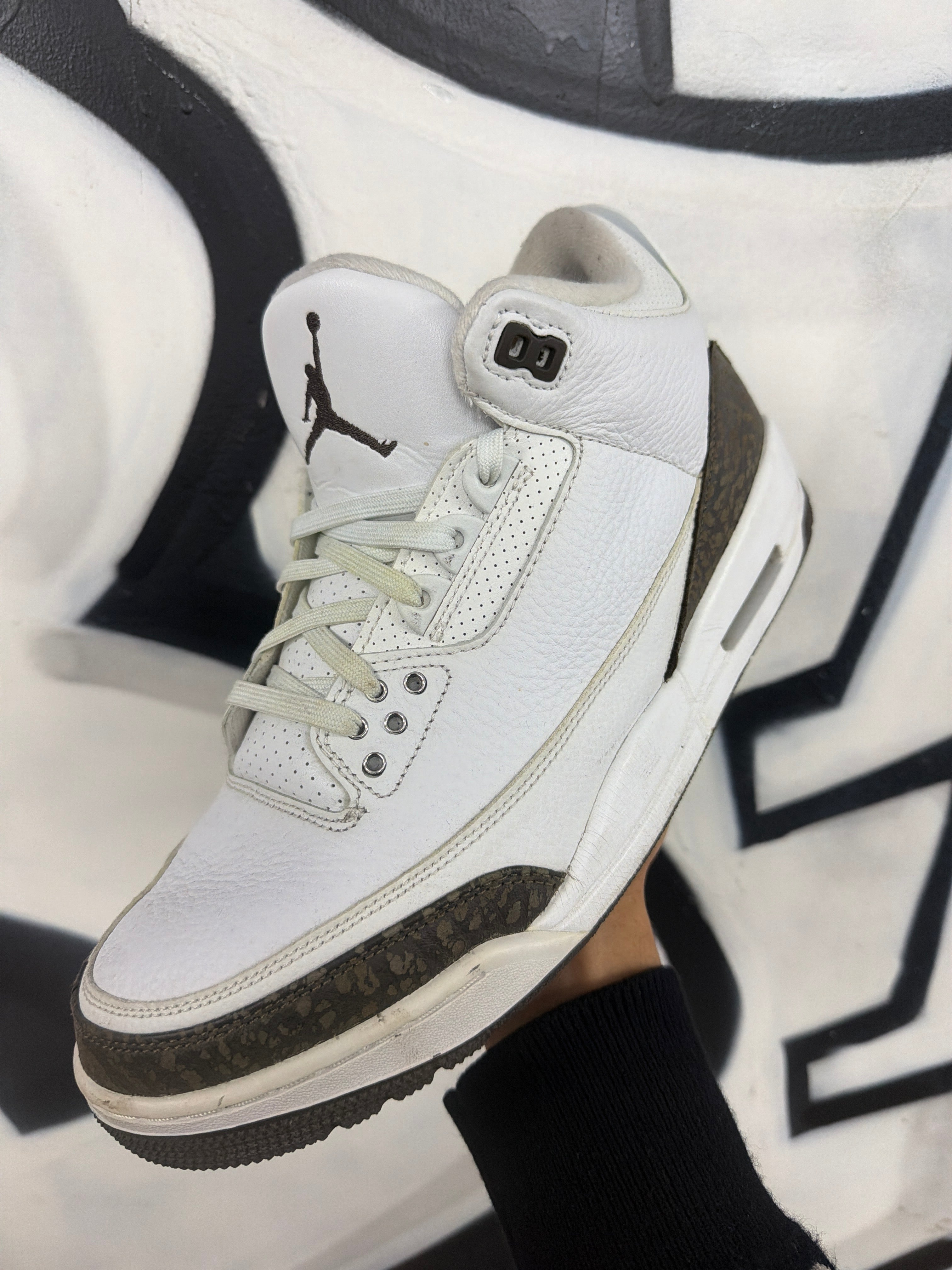 Nike Jordan 3 Mocha Sneakers