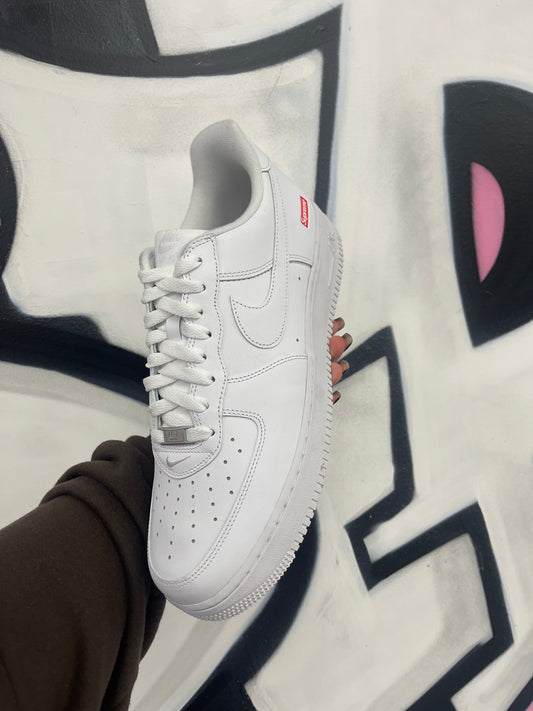 Supreme AF1 White New 11 With Box