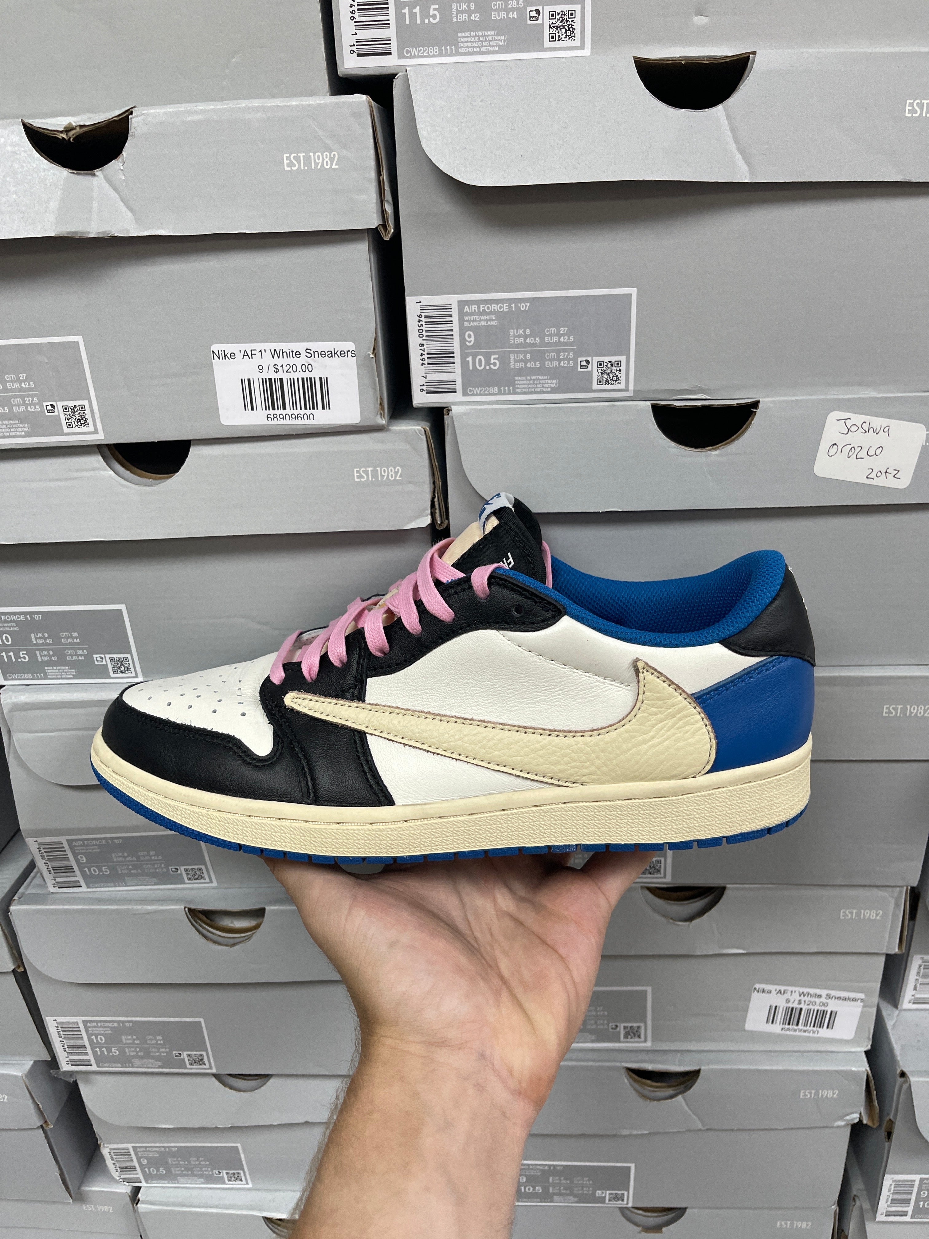 Jordan 1 Low Travis Scott Fragment Sneakers