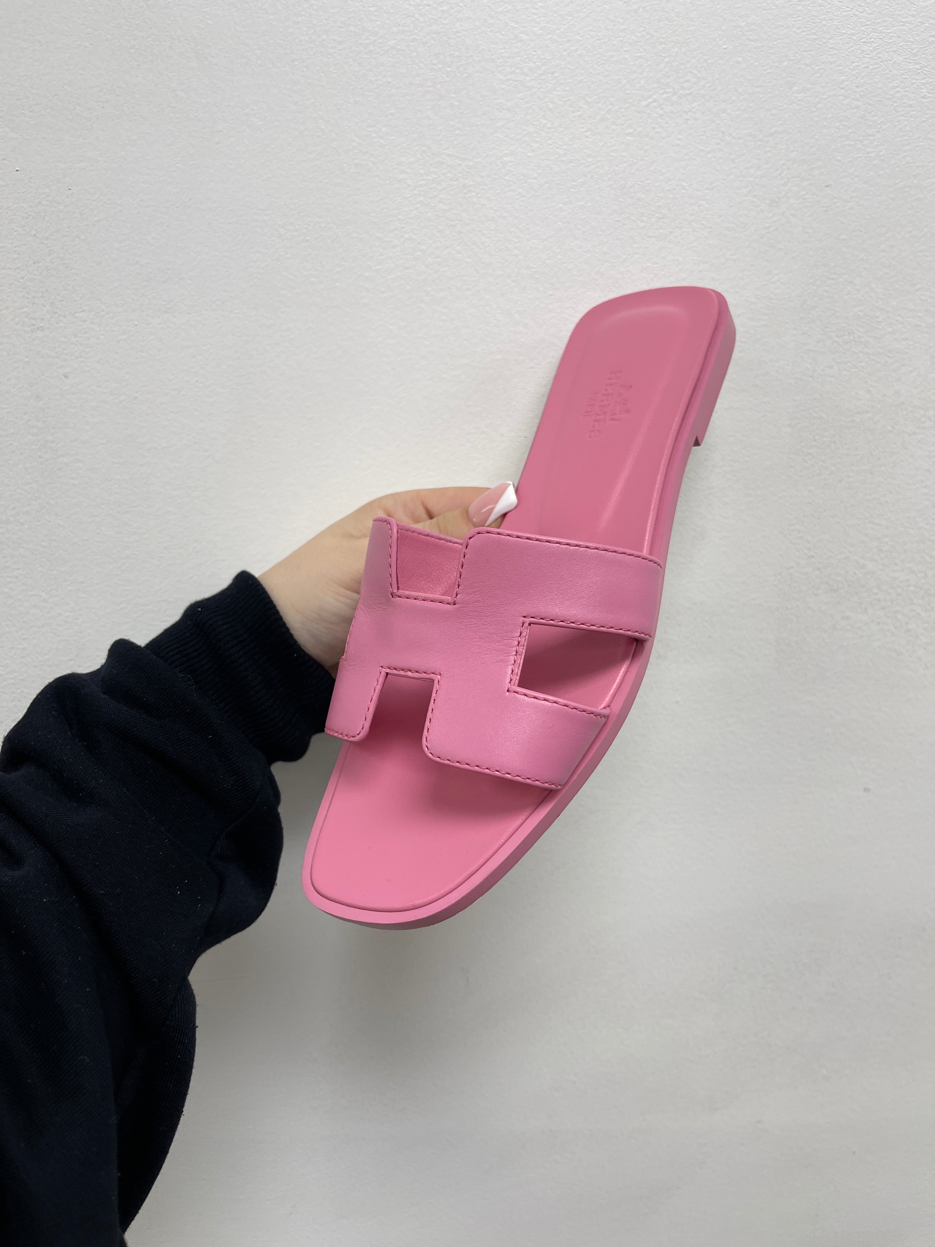 Hermes Pink Leather Oran Slides