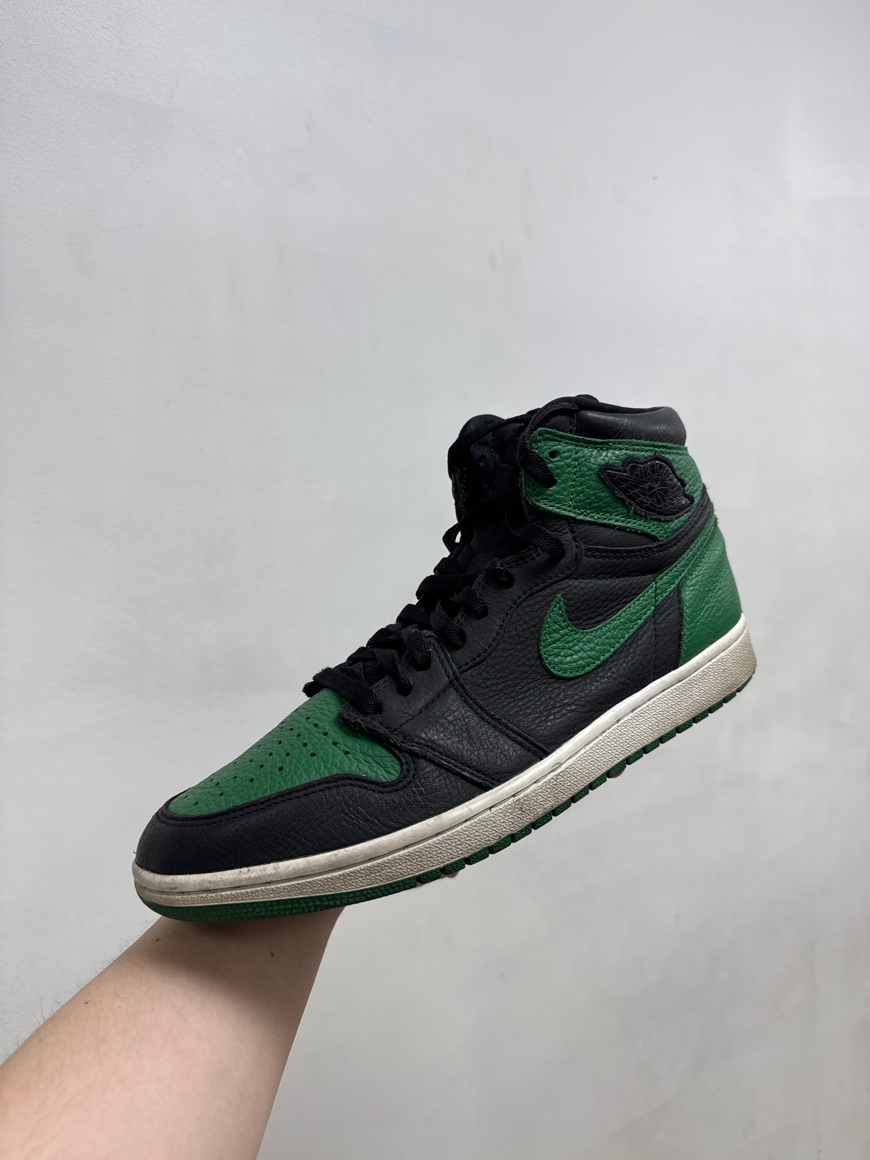 Jordan 1 Pine Green 3.0 Sneakers