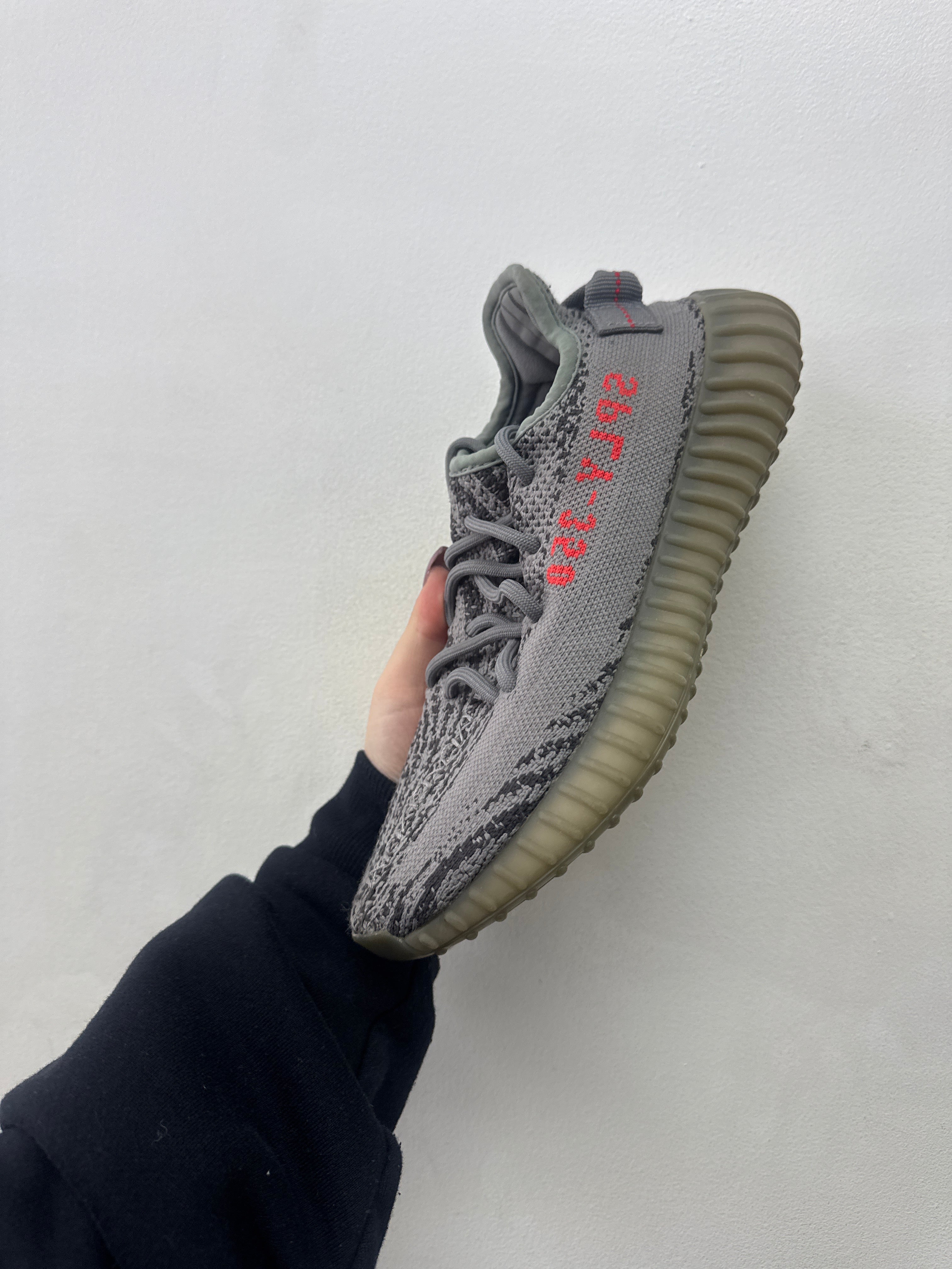 YZY 350 V2 Beluga Sneakers