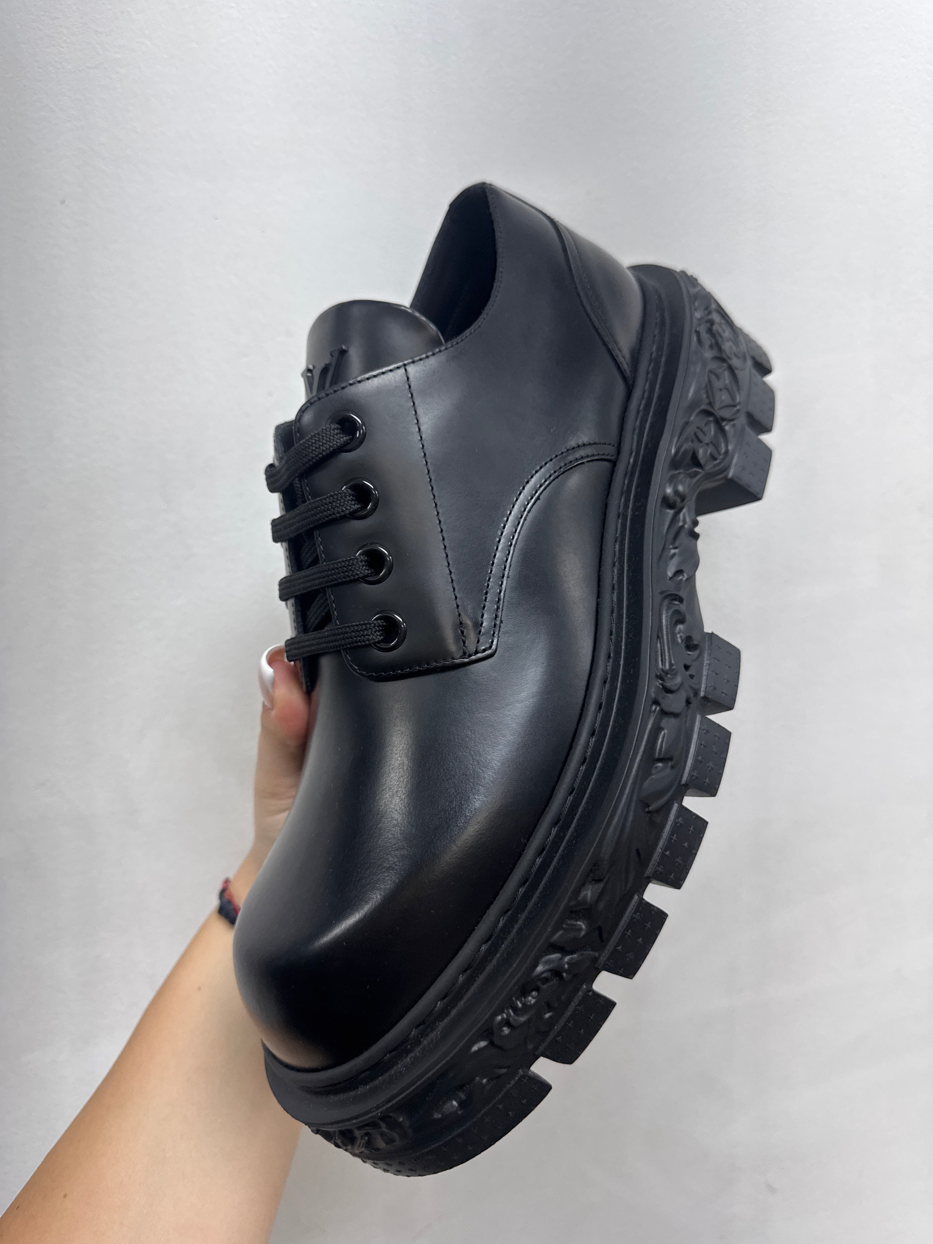 Louis Vuitton Engraved  Sole Derby Sneakers
