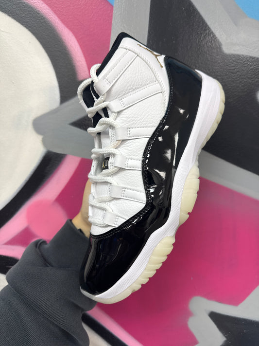 Nike Jordan 11 DMP Sneakers