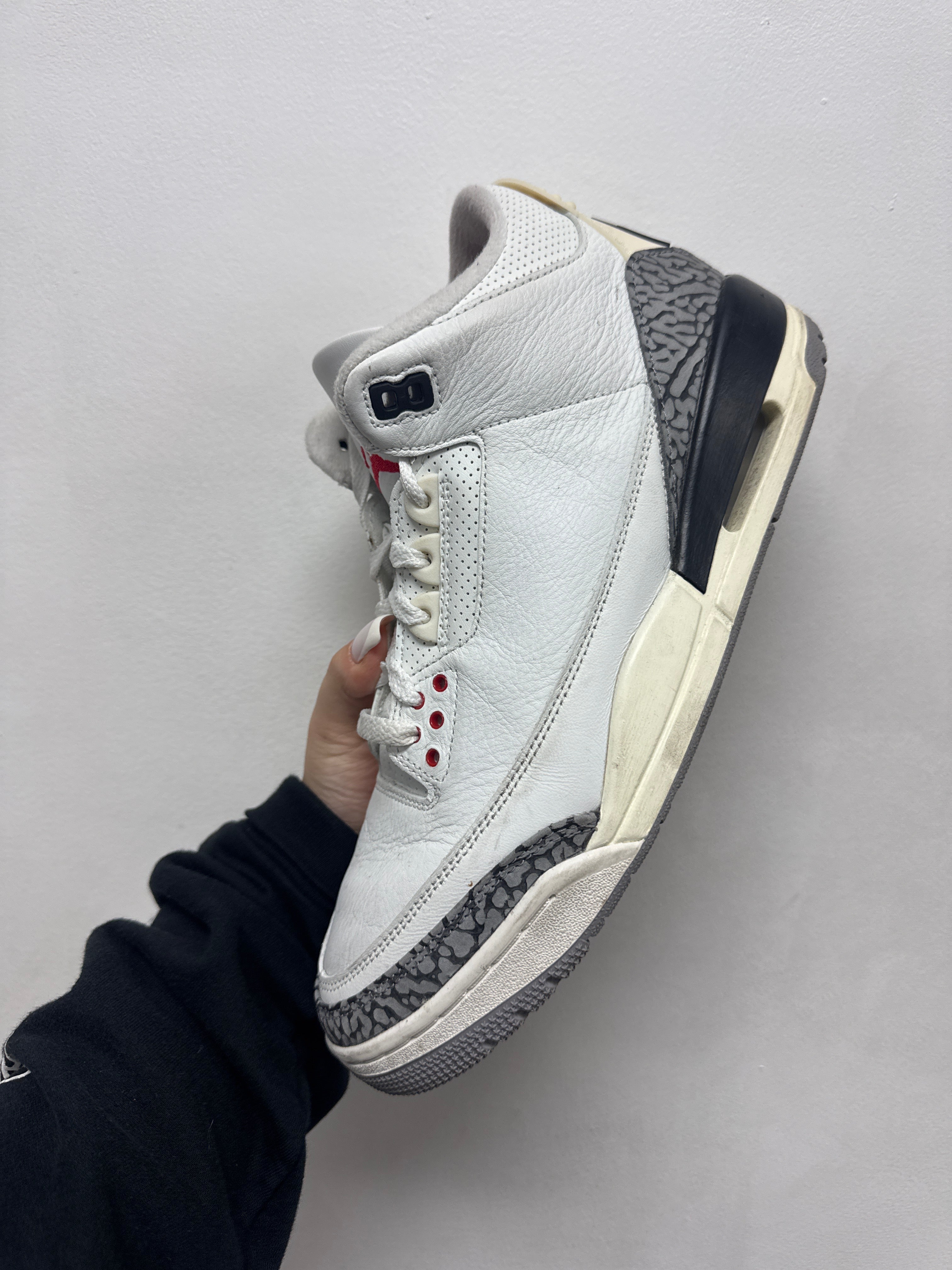Jordan 3 White Cement Sneakers