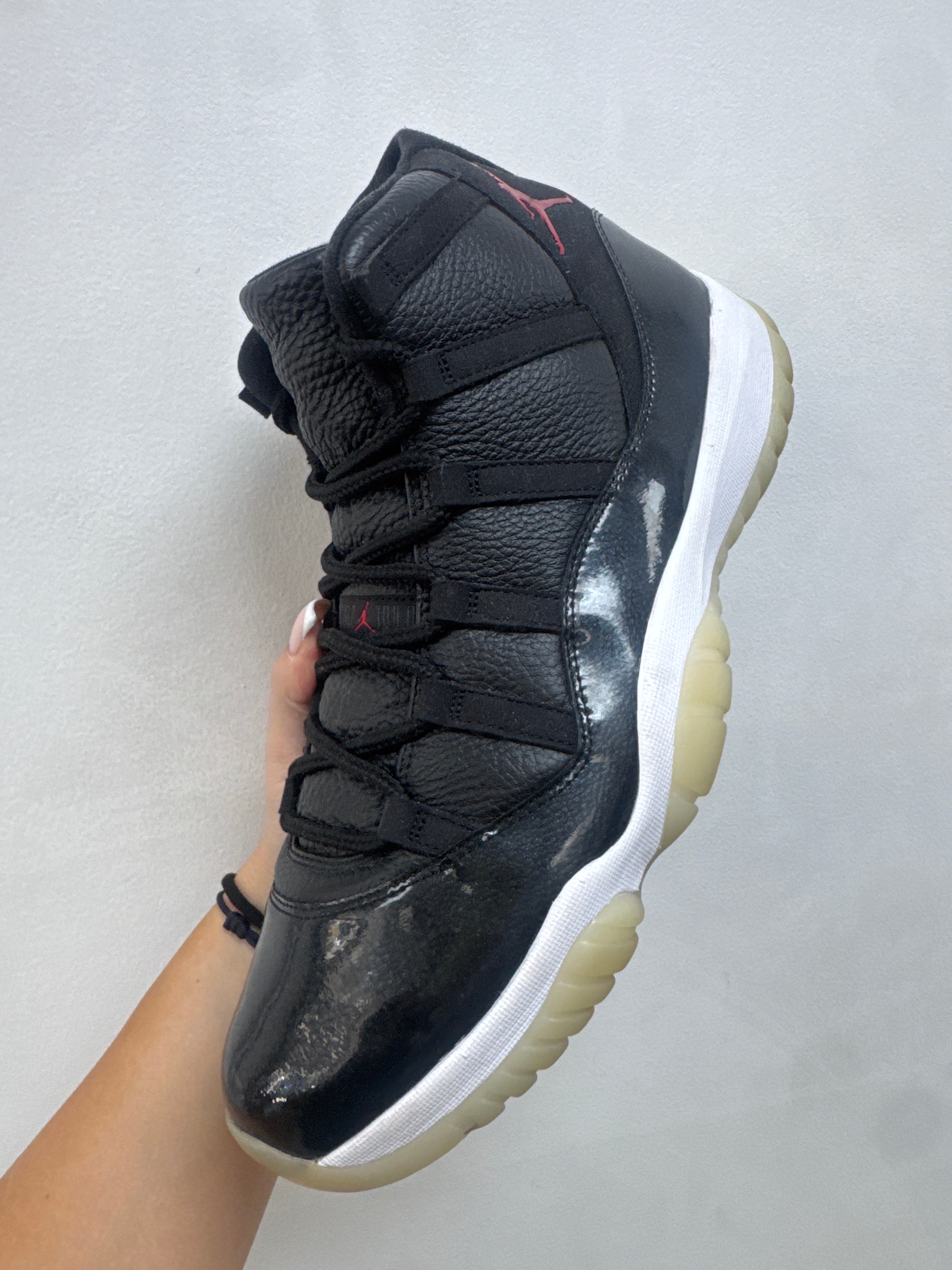 Jordan 11 72-10 Sneakers