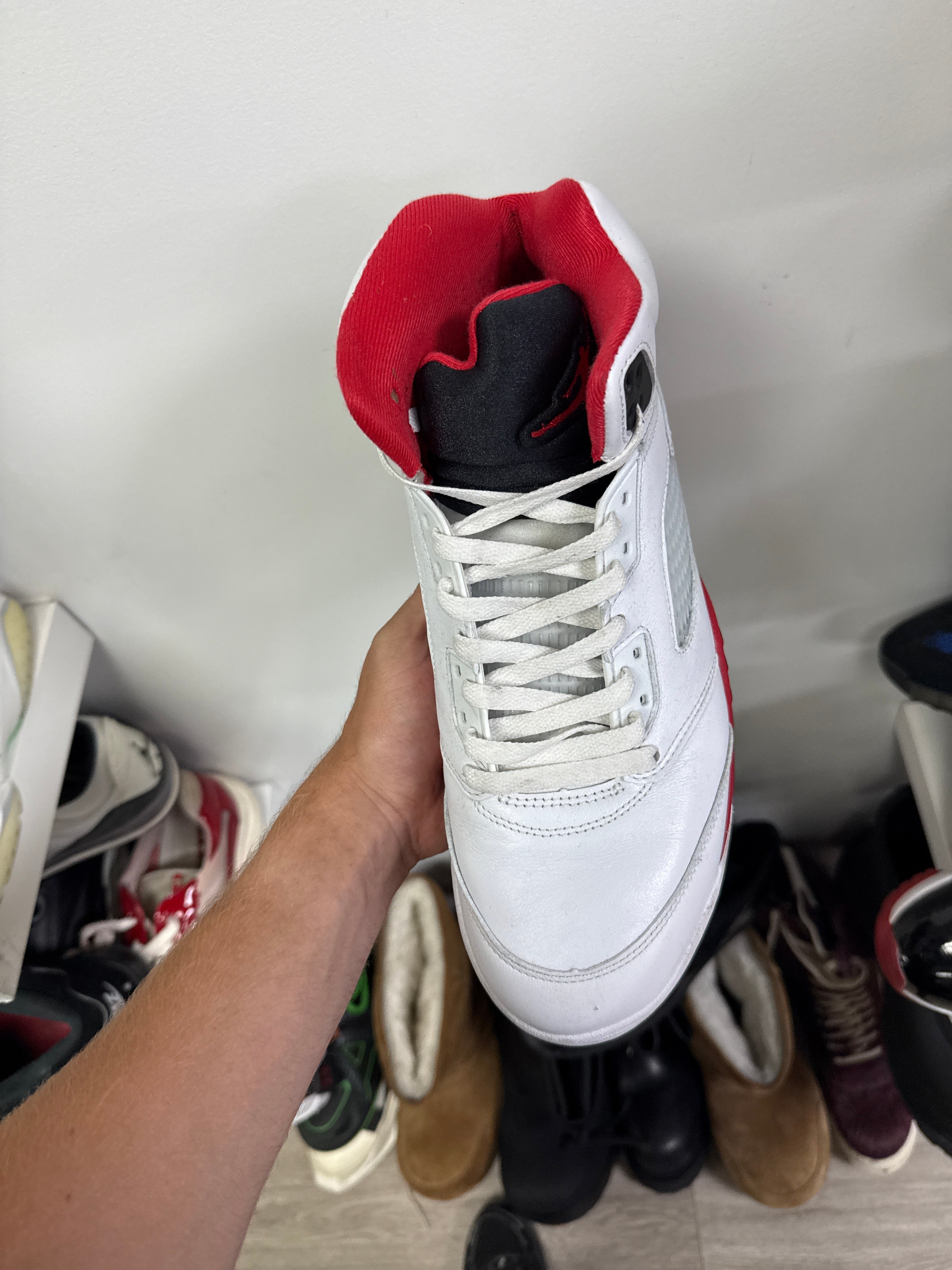 Jordan 5 Fire Red Sneakers