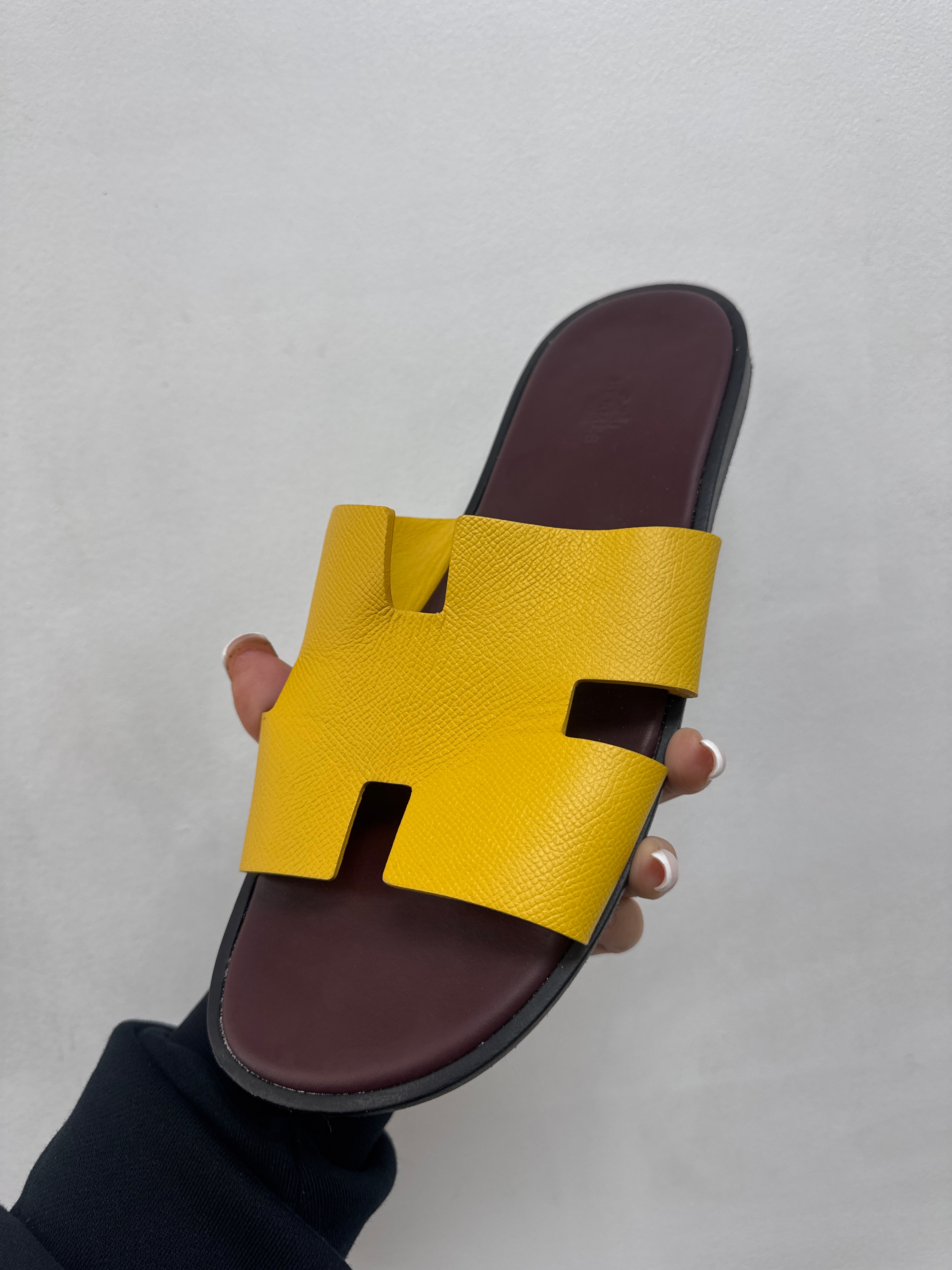 Hermes Yellow Izmir Slides