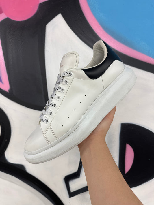 McQueen Oversized Sneaker White Black Used With Box