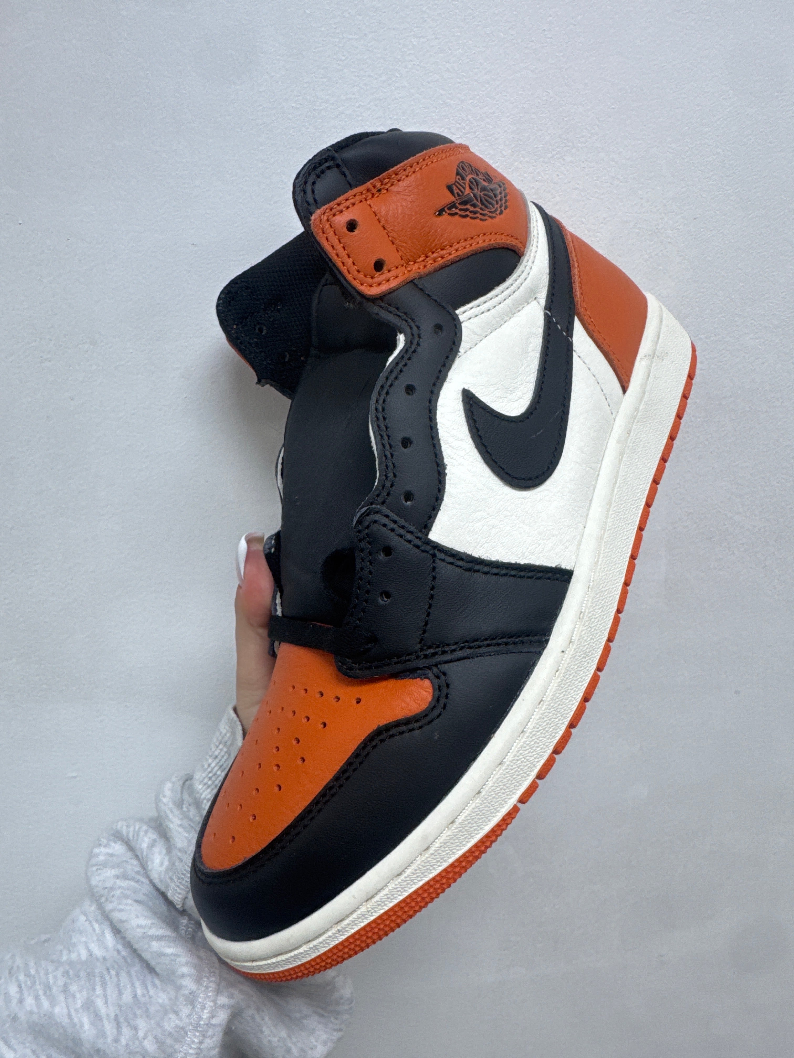 Jordan 1 Shattered Backboard 4.0 Sneakers