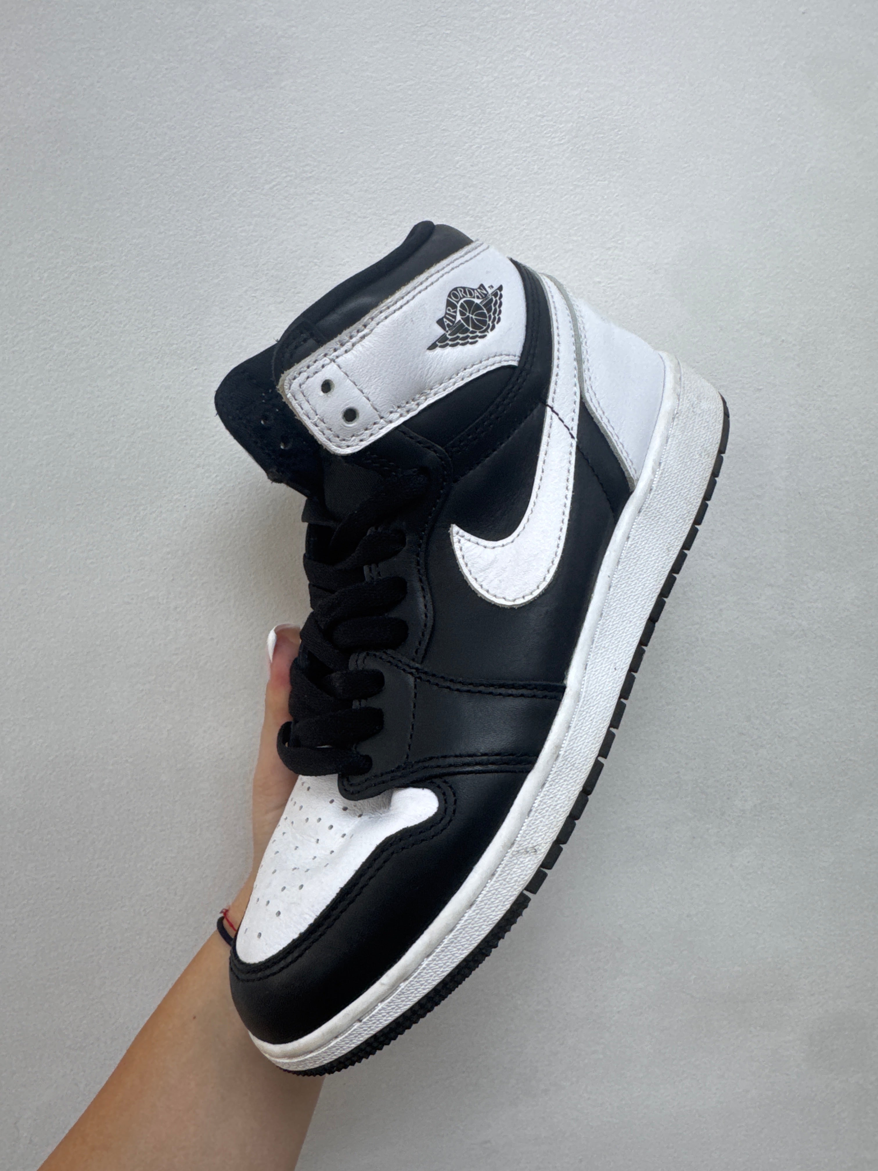 Jordan 1 Black White Sneakers