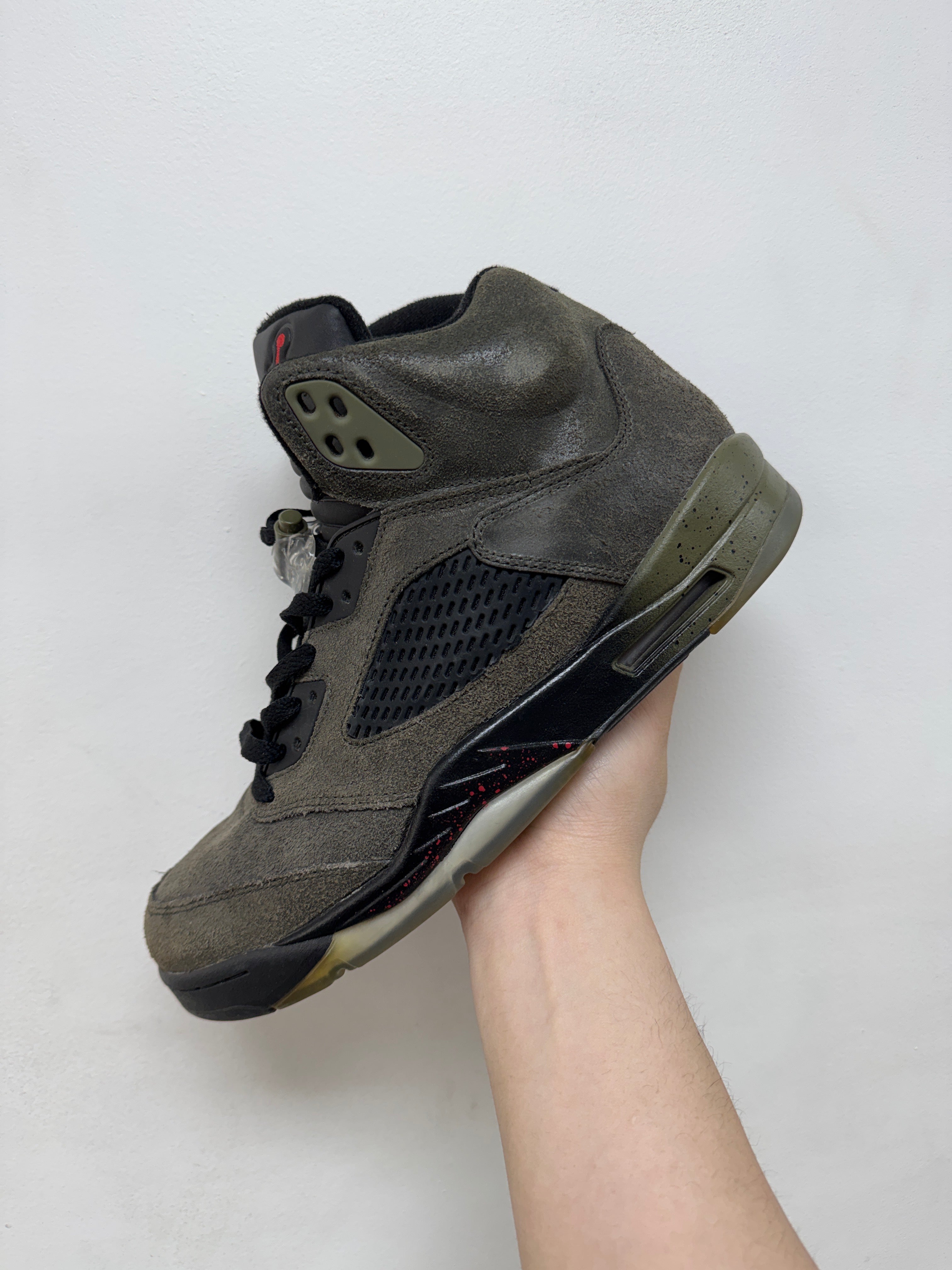 Jordan 5 Fear Sneakers