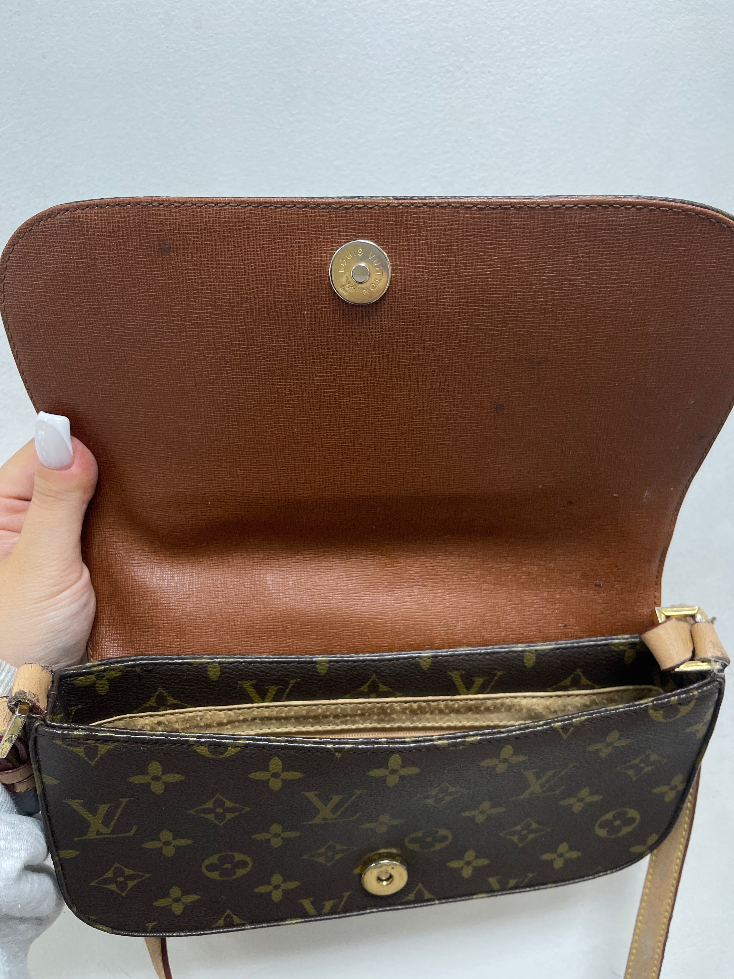 Louis Vuitton Ivy Monogram Shoulder Bag
