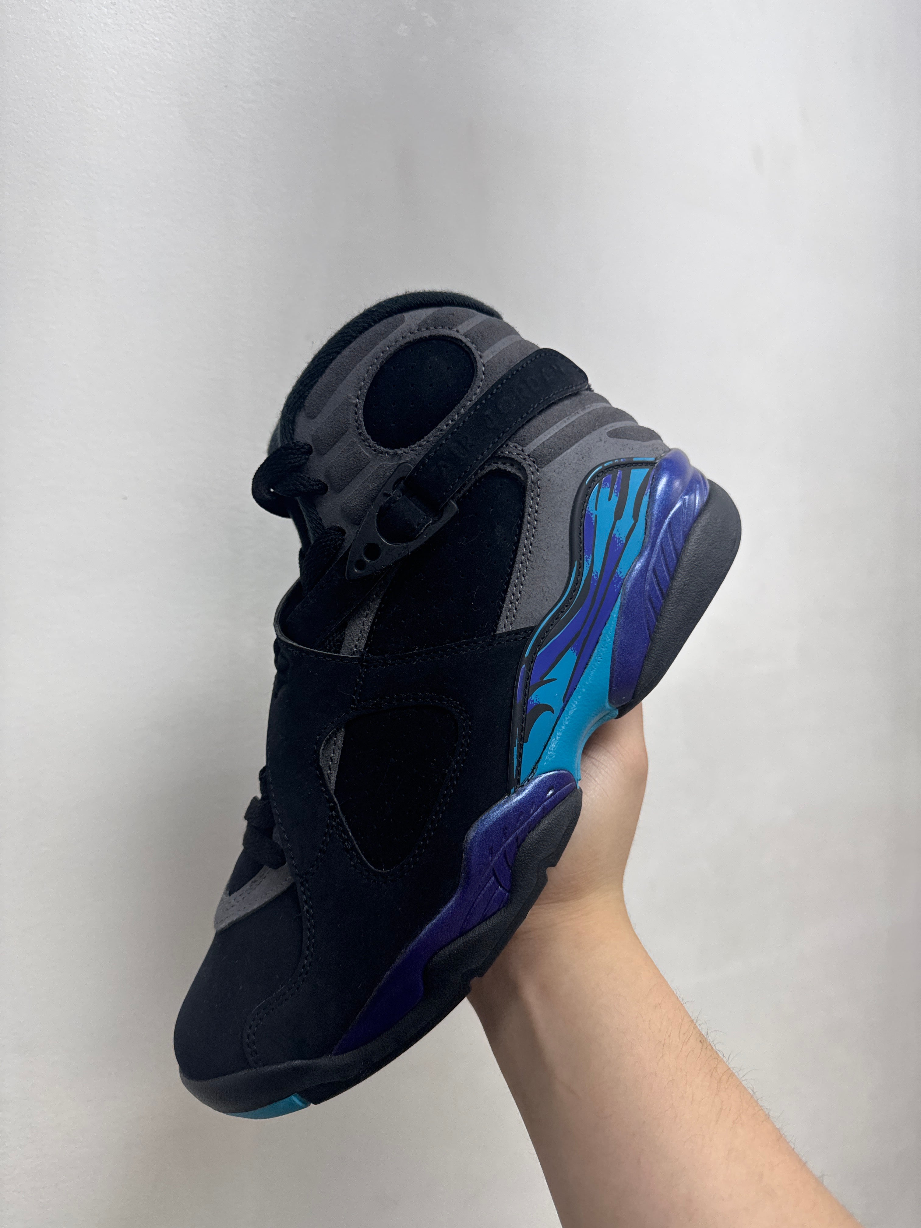 Jordan 8 Aqua Sneakers