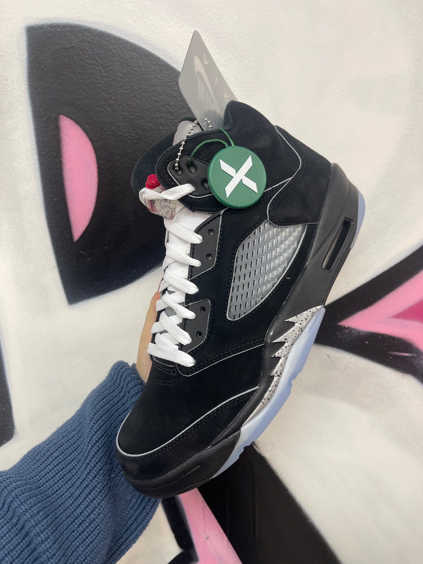 Jordan 5 Black Metallic Sneakers