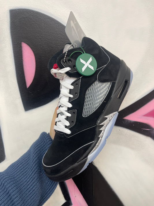 Jordan 5 Black Metallic Sneakers