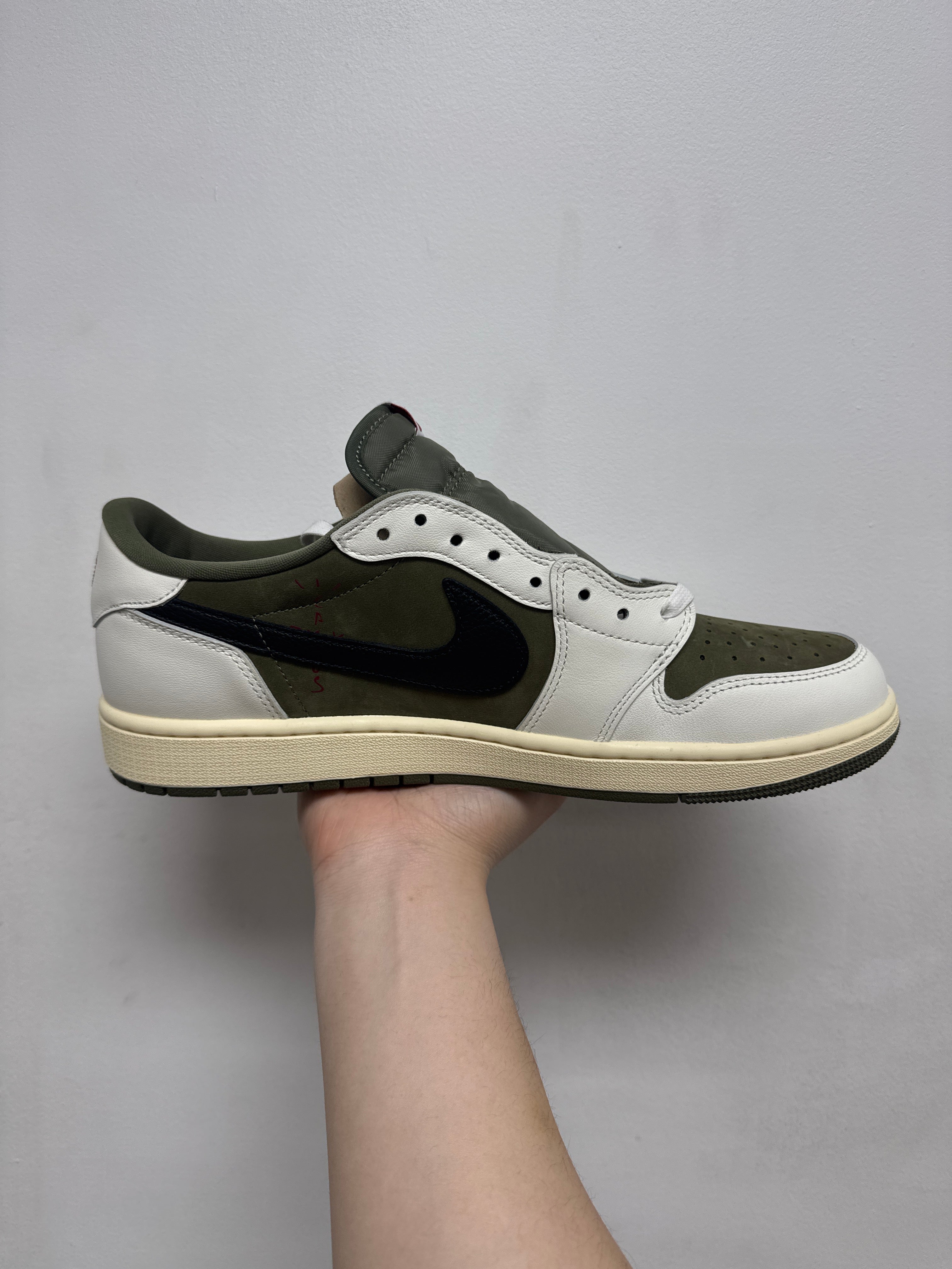 Jordan 1 Low TS Medium Olive Sneakers