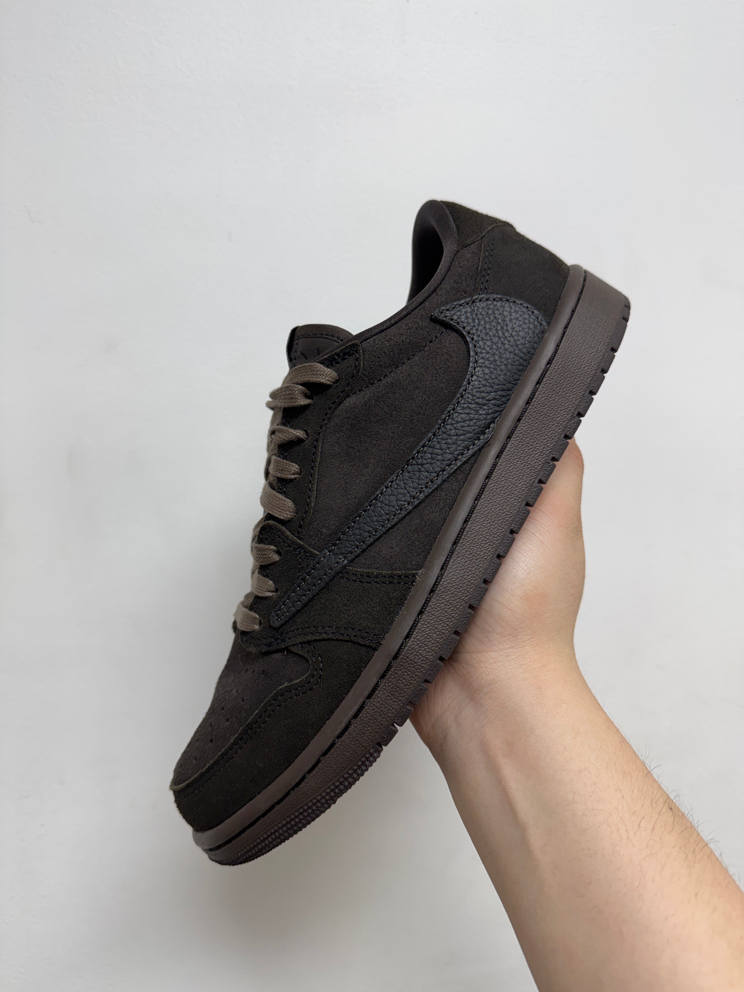 Jordan 1 Low Travis Scott Brown Velvet Sneakers