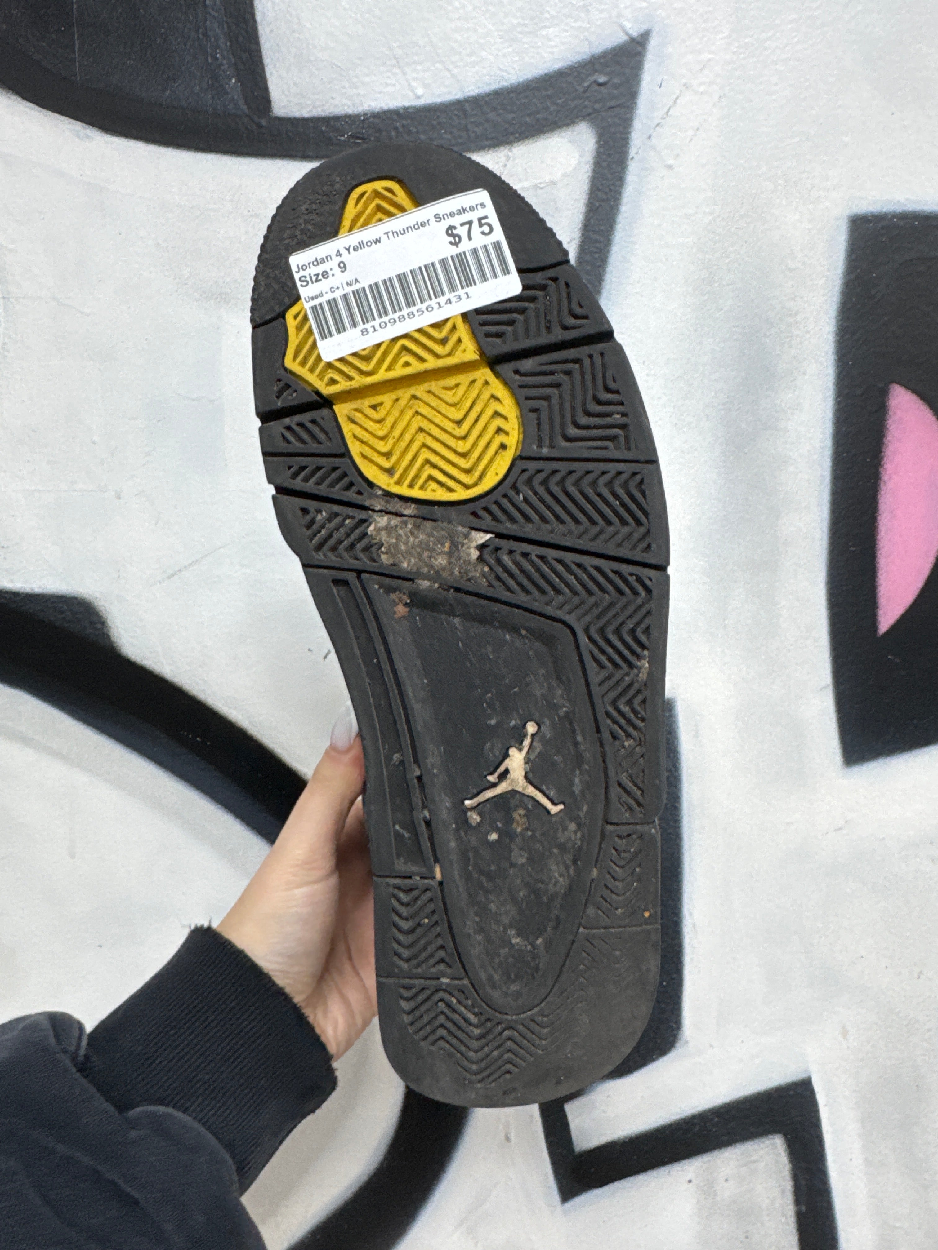 Jordan 4 Yellow Thunder Sneakers