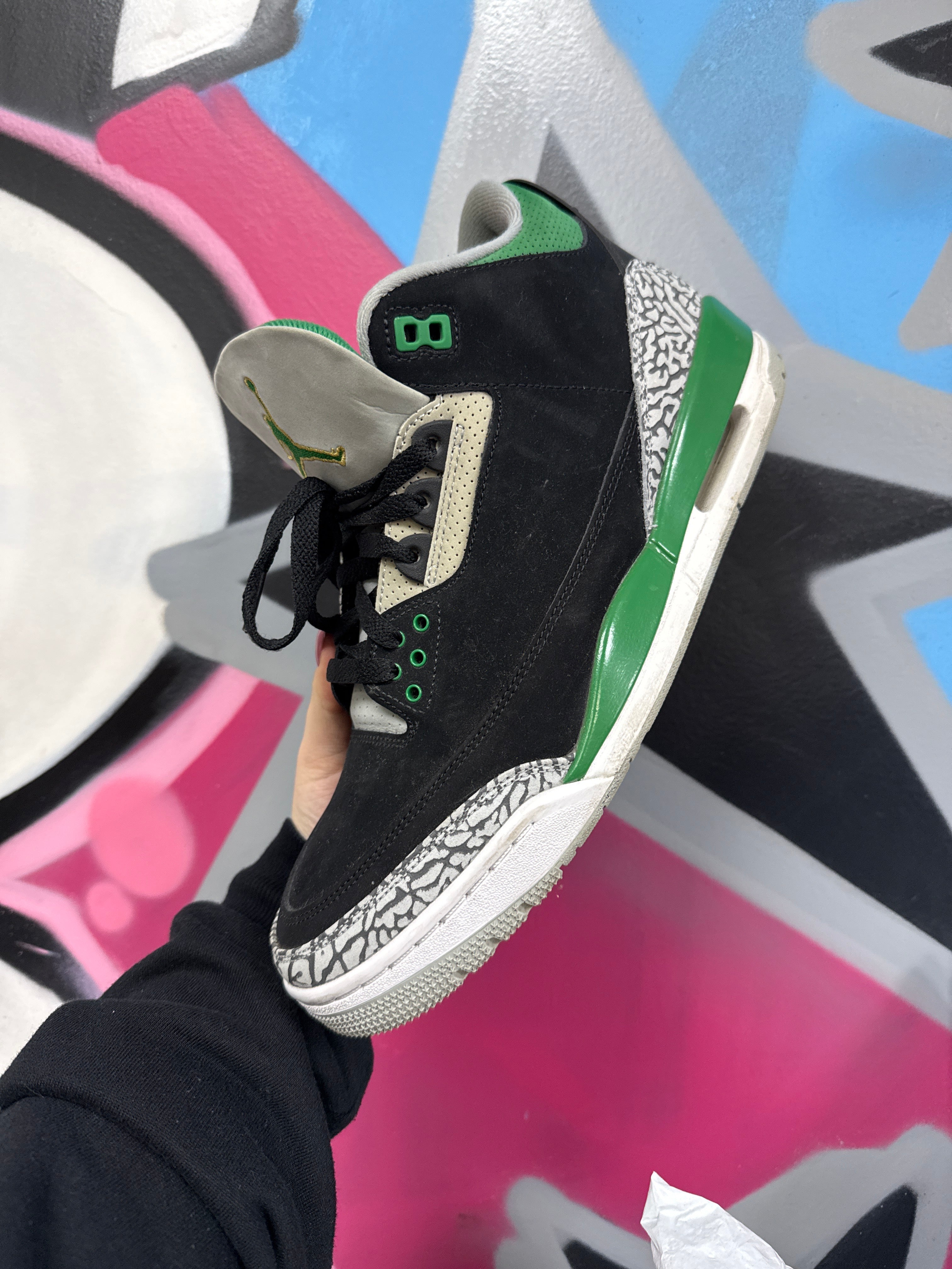 Jordan 3 Pine Green Sneakers