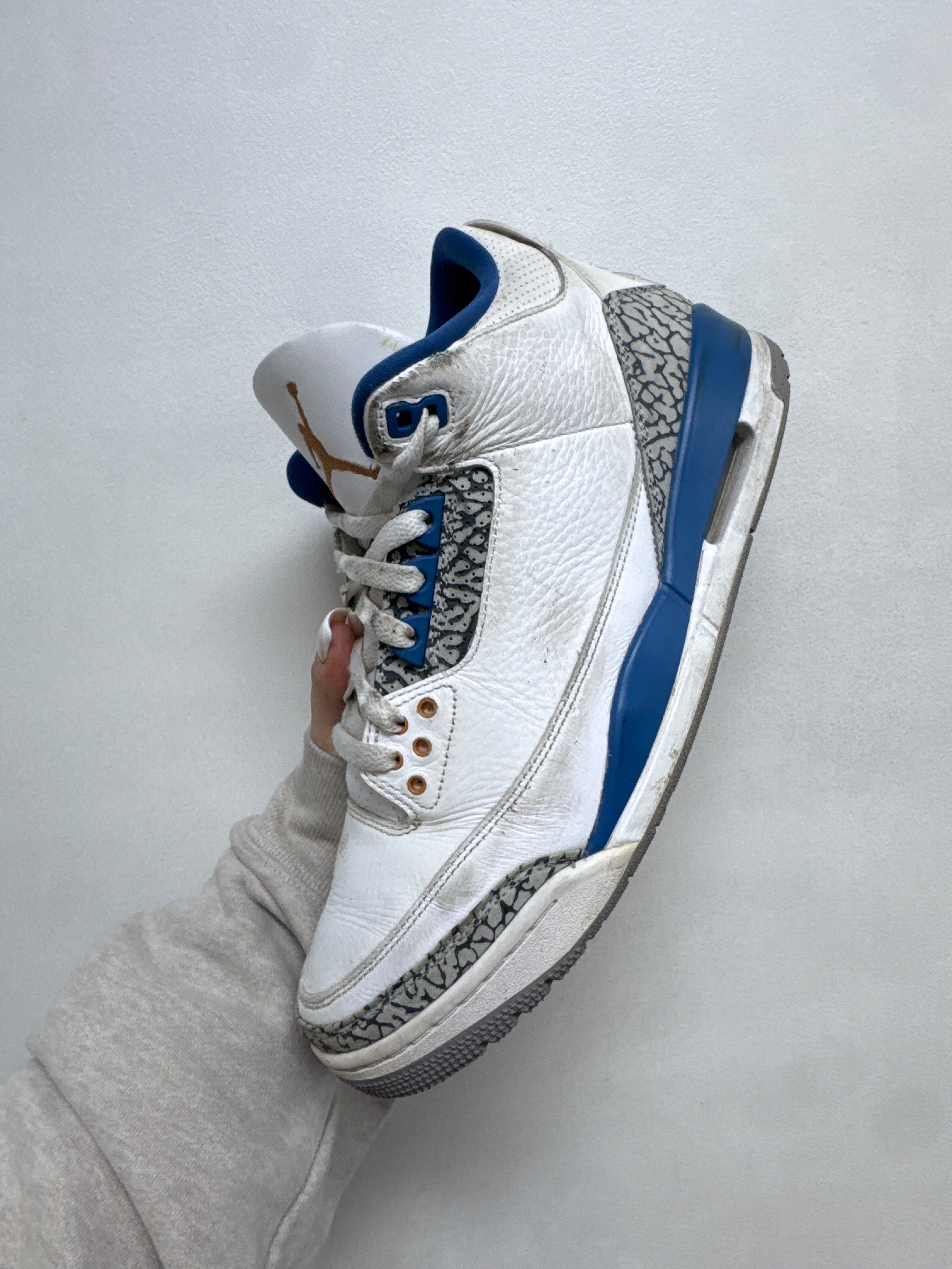 Jordan 3 Wizards Sneakers