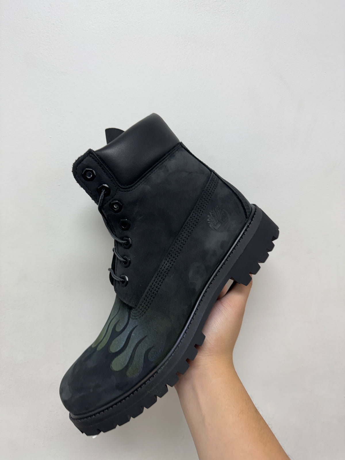 Loso Wav Black Green Flames Timberlands Boots