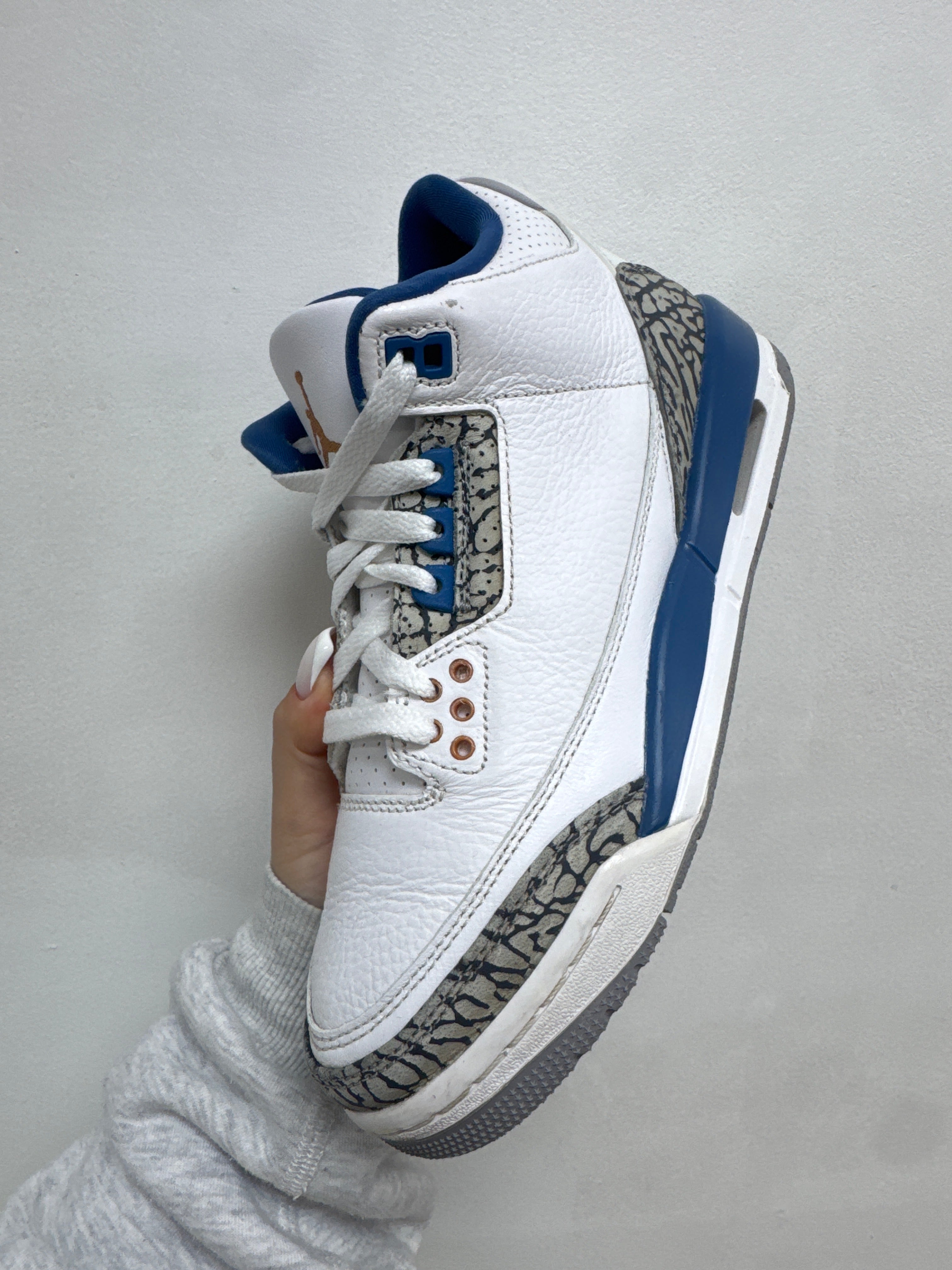 Jordan 3 Wizards Sneakers