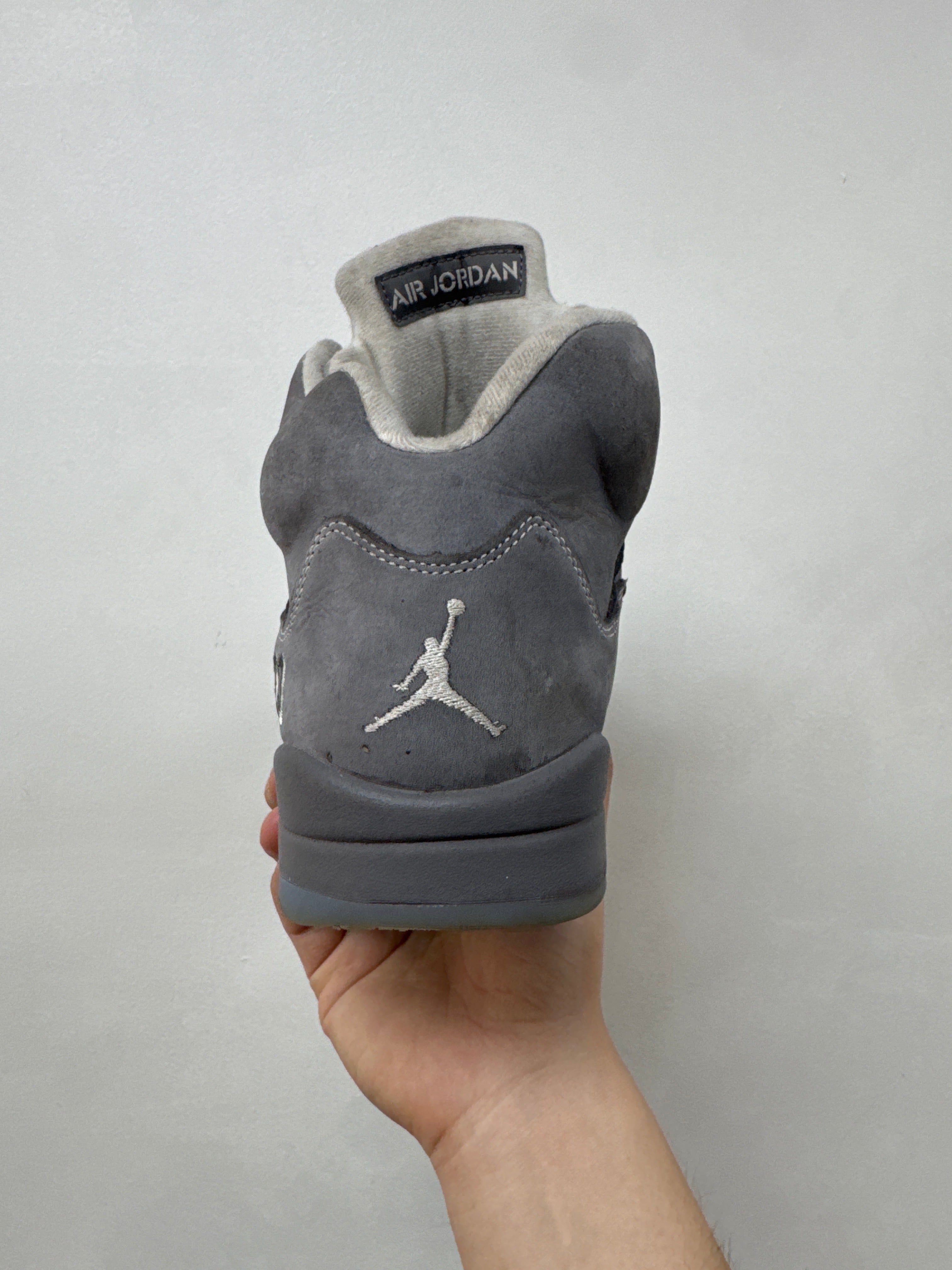 Jordan 5 Wolf Grey Sneakers