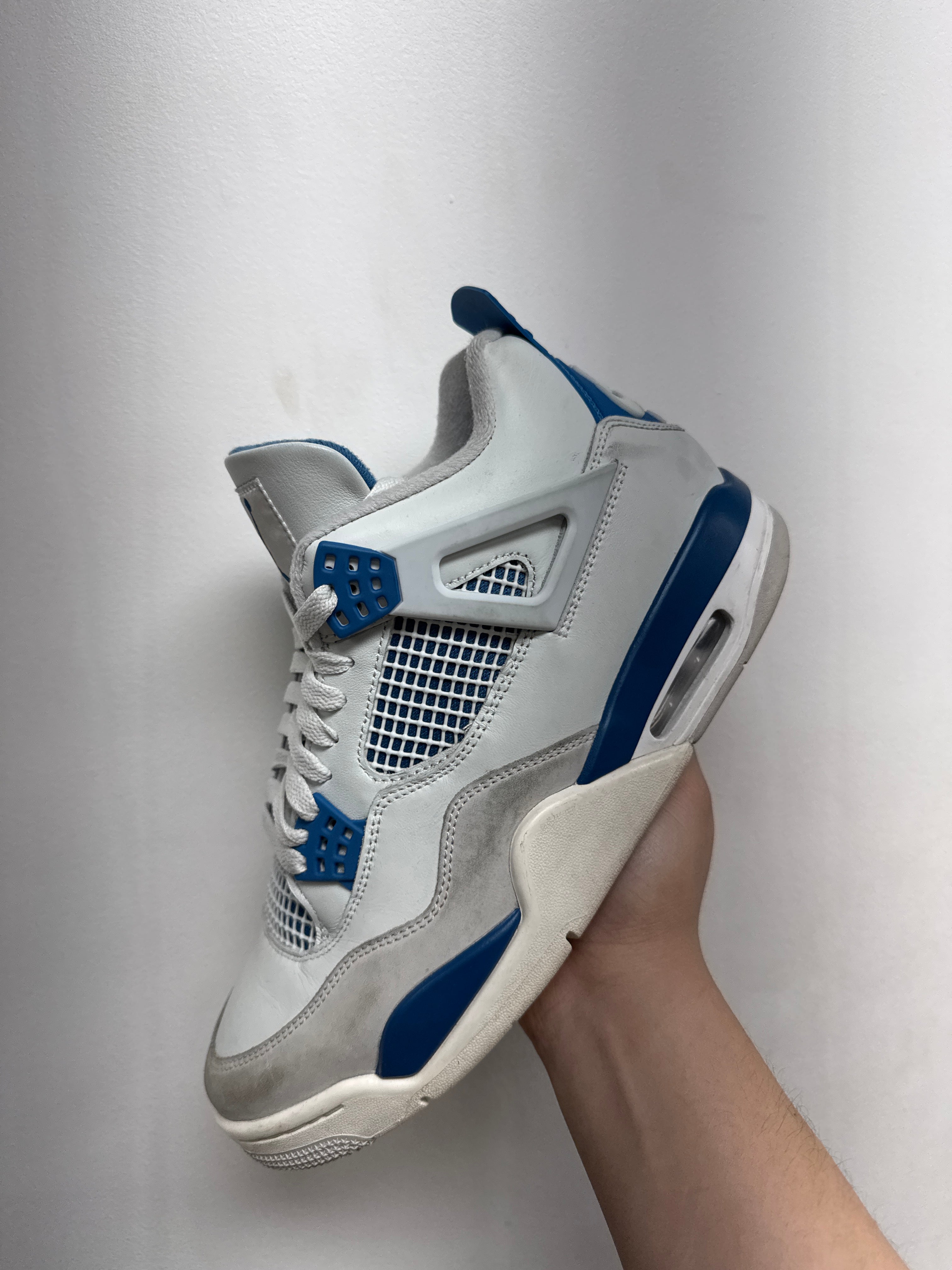 Jordan 4 Military Blue Sneakers