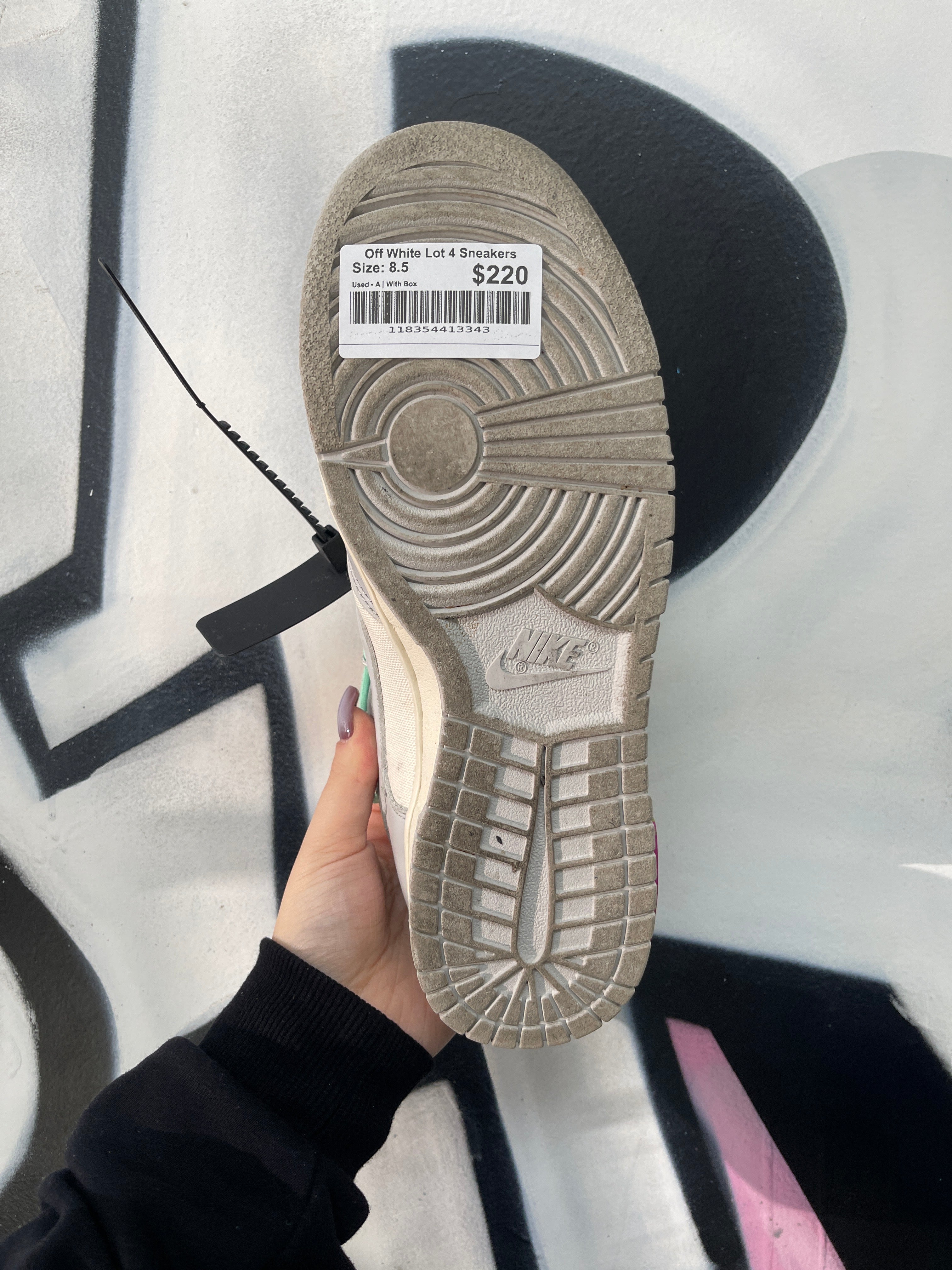 Off White Lot 4 Sneakers