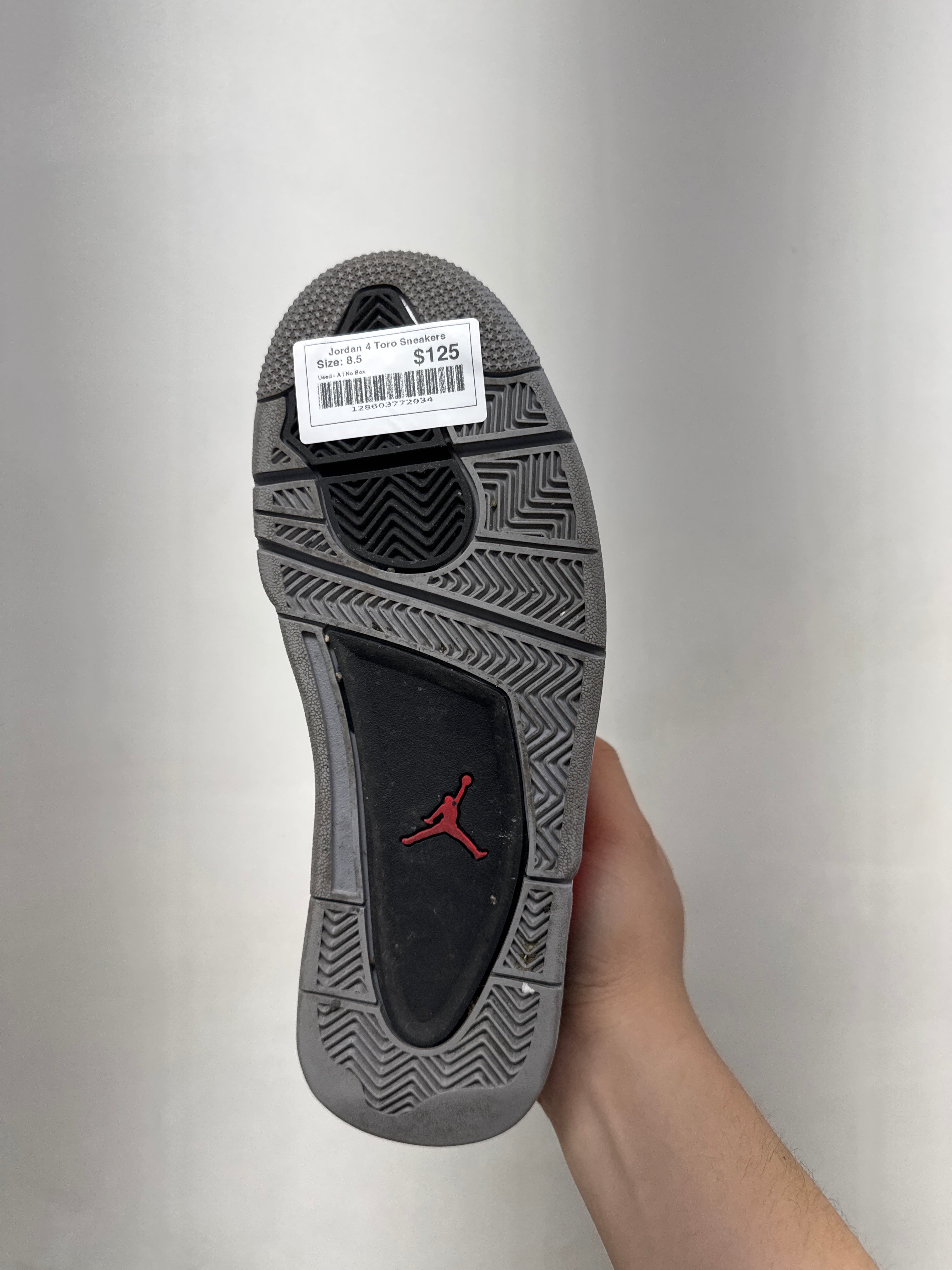 Jordan 4 Toro Sneakers