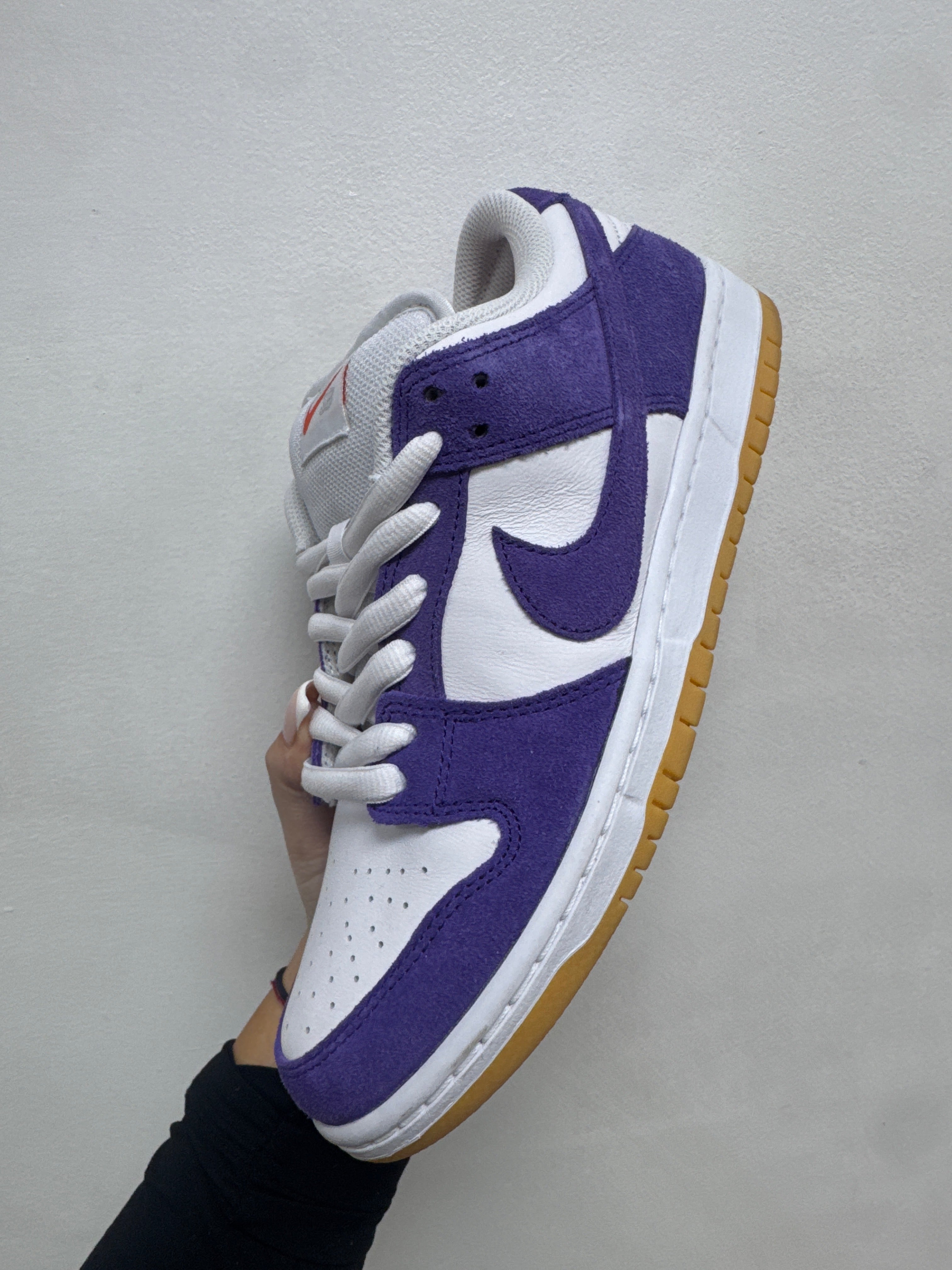 Nike Dunk Low SB Court Purple Sneakers