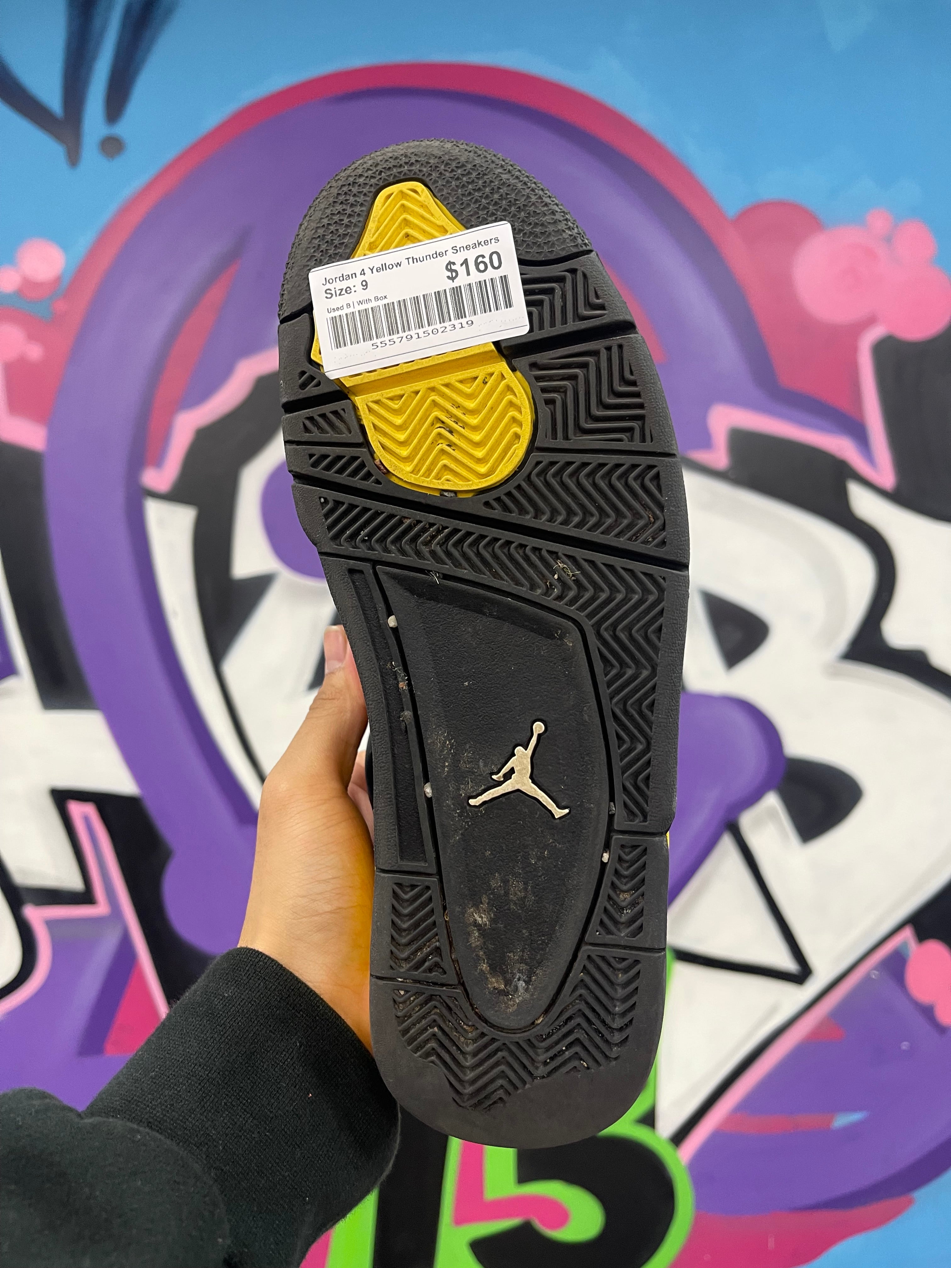 Jordan 4 Yellow Thunder Sneakers