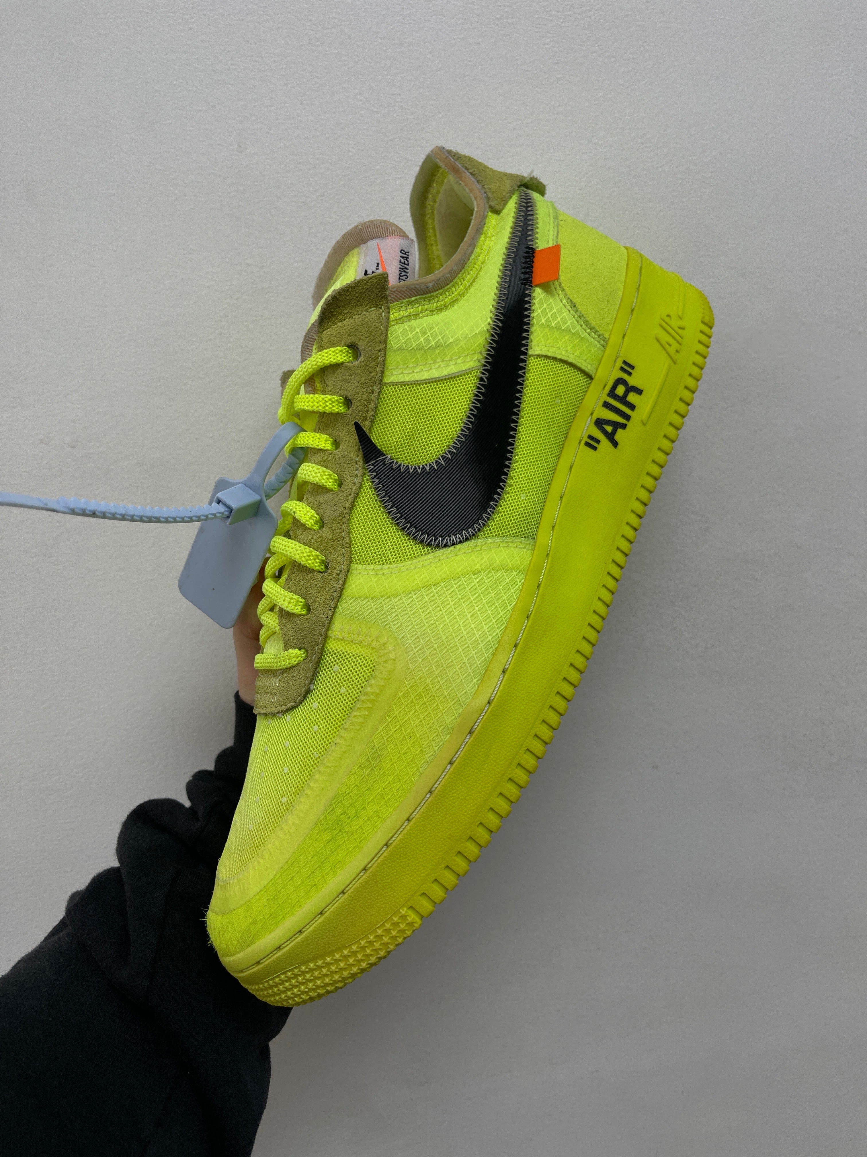 Nike x Off-White AF1 Volt Sneakers