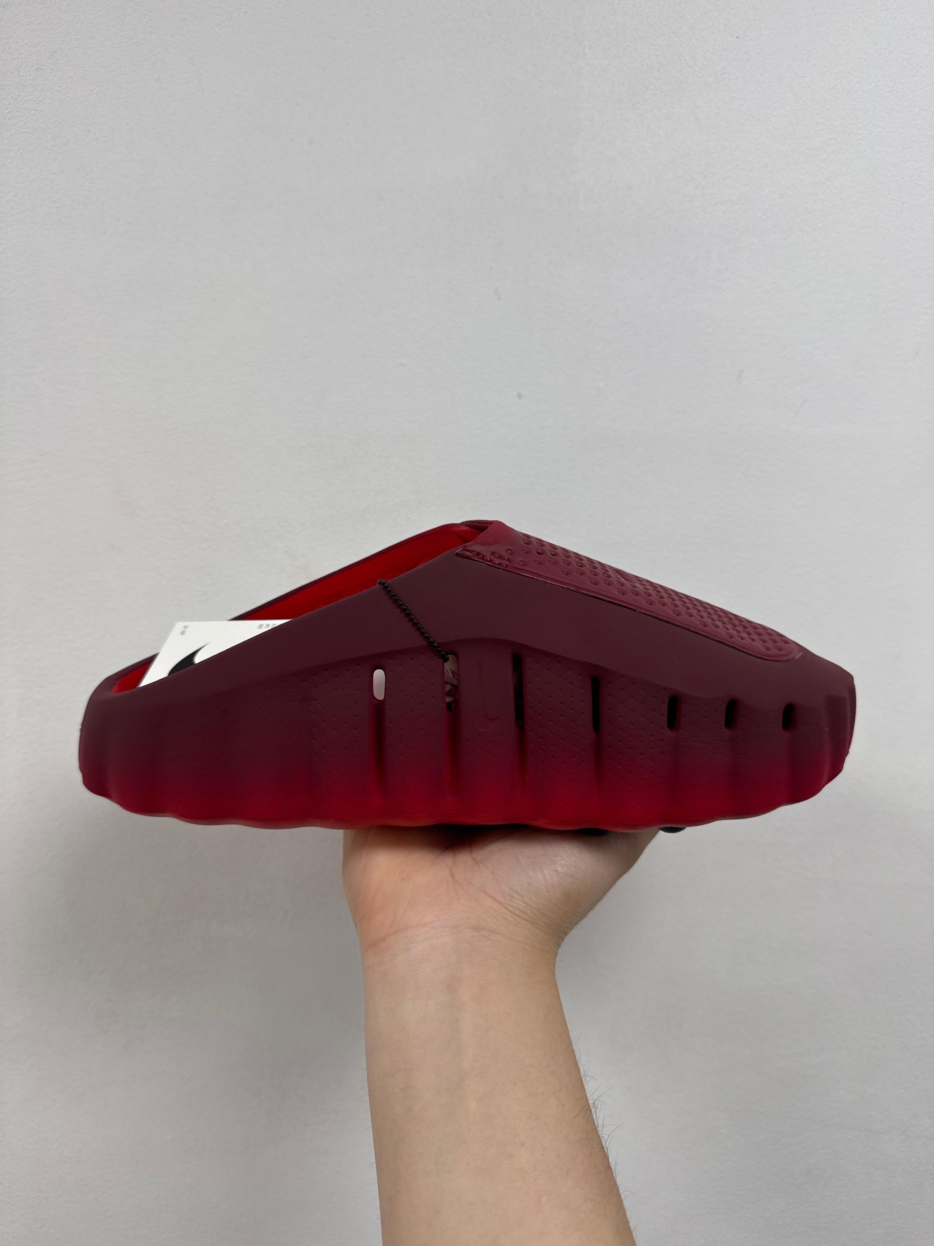 Nike University Red Mind Slides